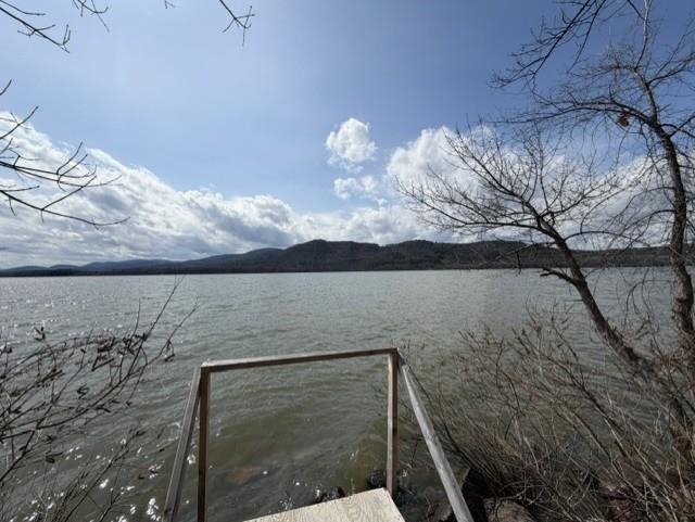 569 Torrey Lane Property Photo 16