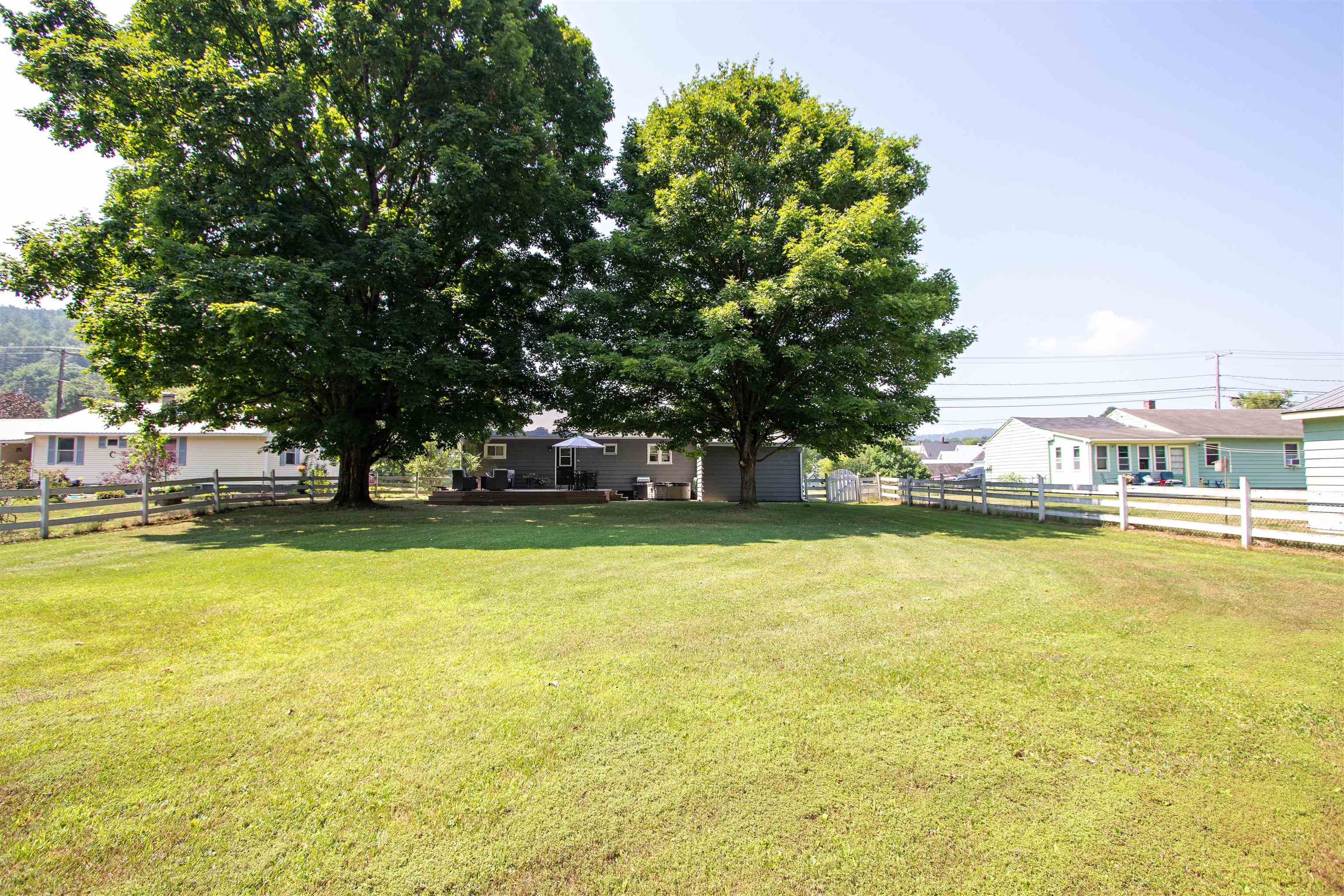 411 Concord Avenue Property Photo 44