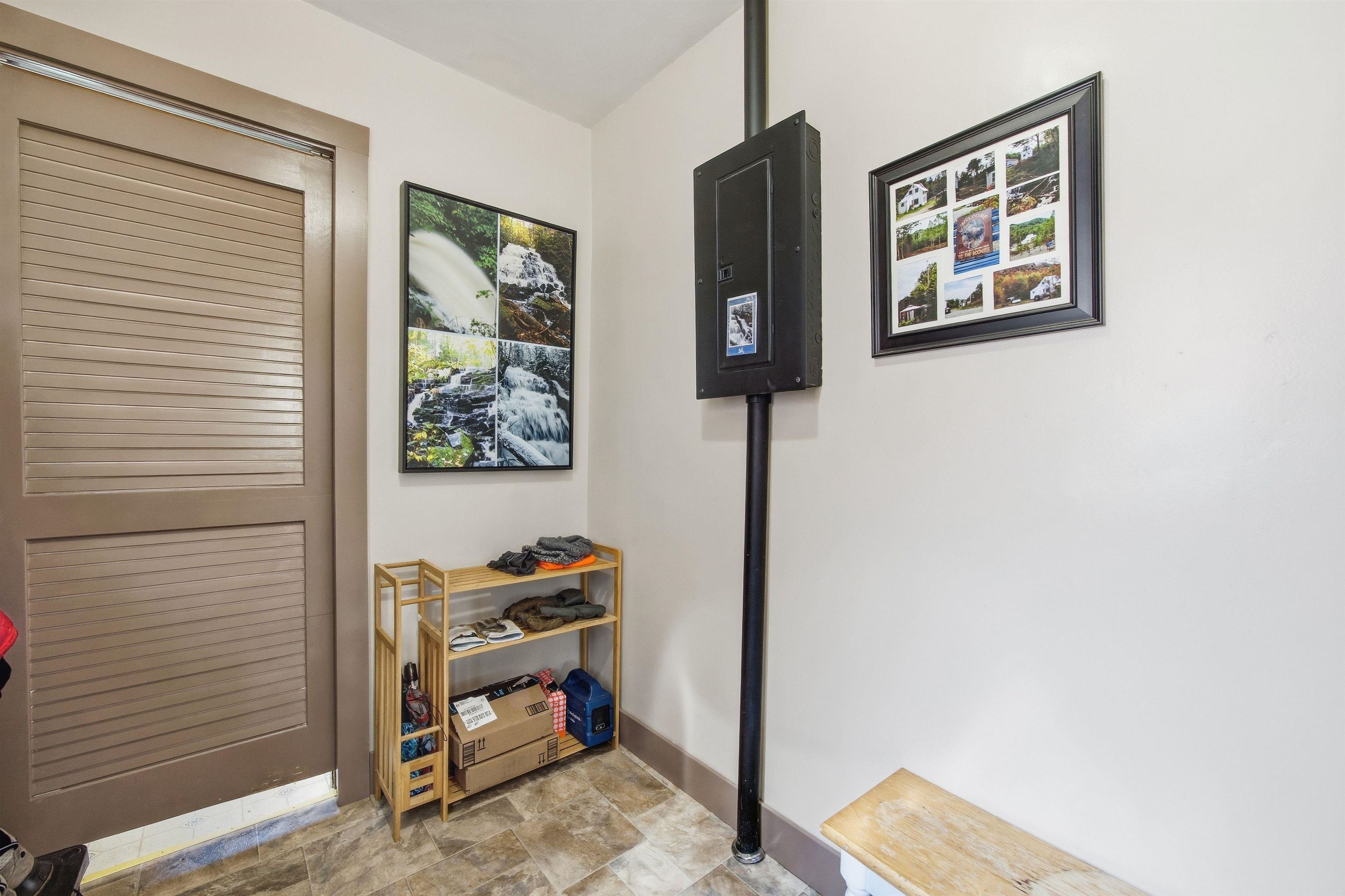 3190 Granby Road Property Photo 14