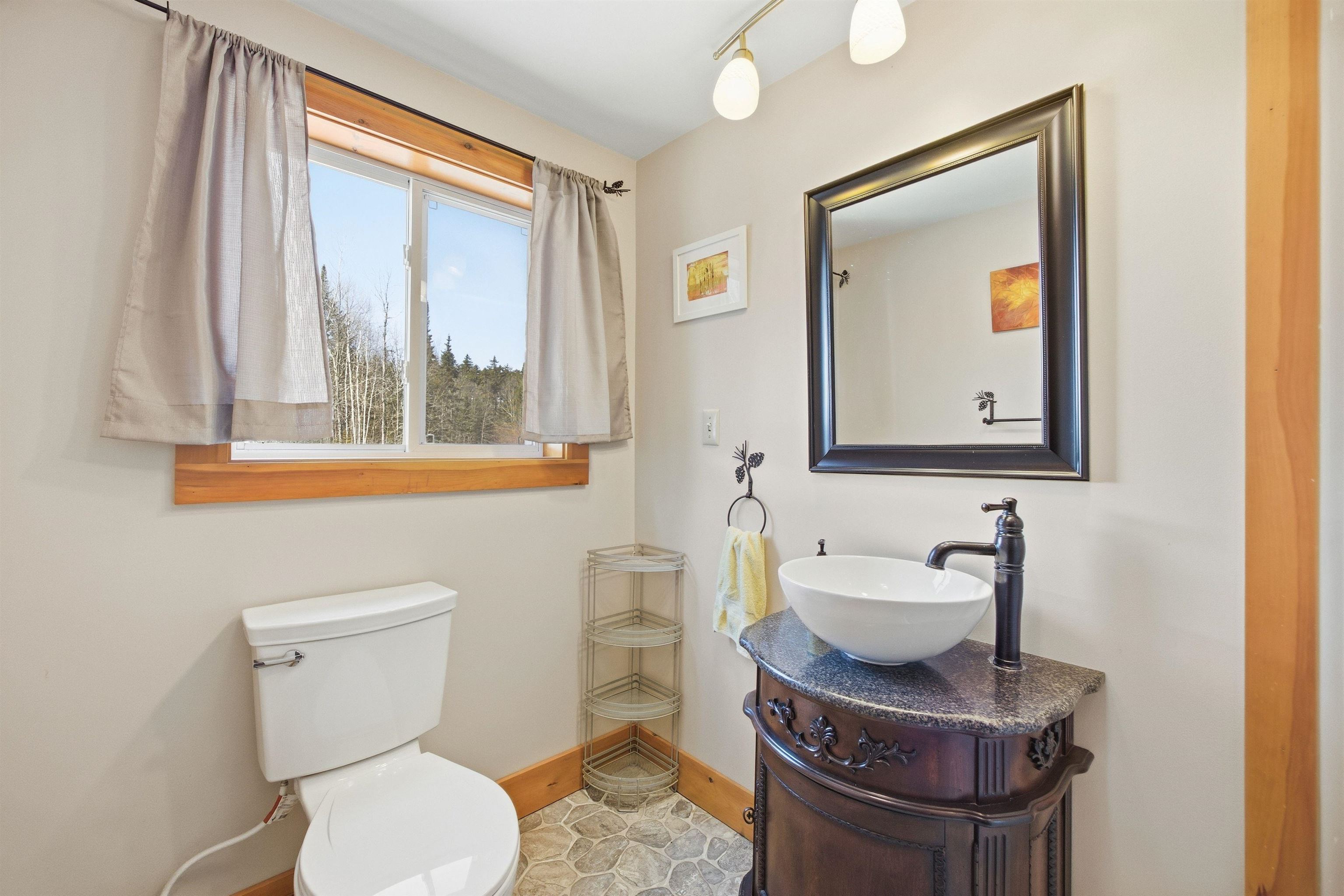 3190 Granby Road Property Photo 16