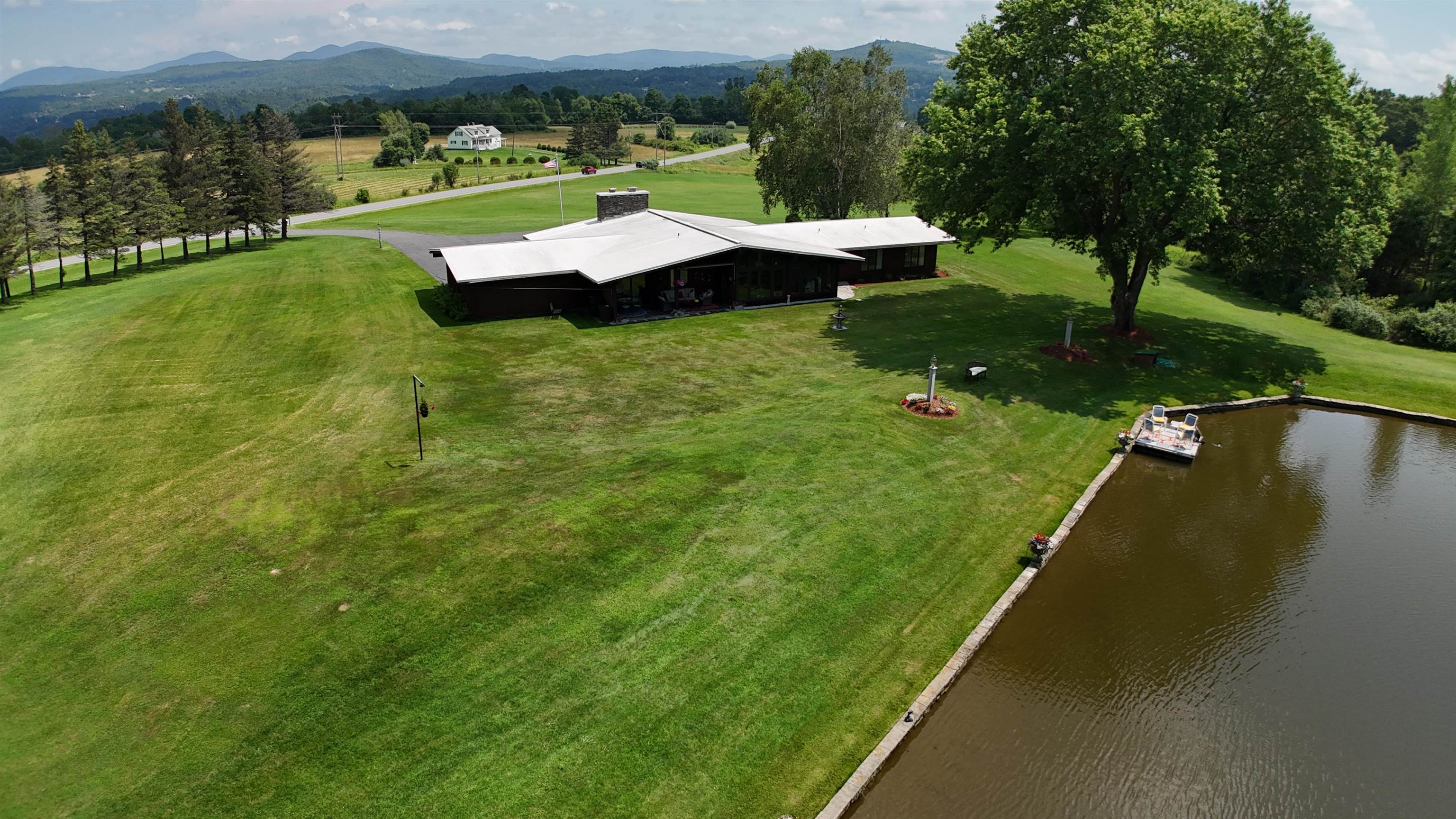 260 Morrison Road Property Photo 10