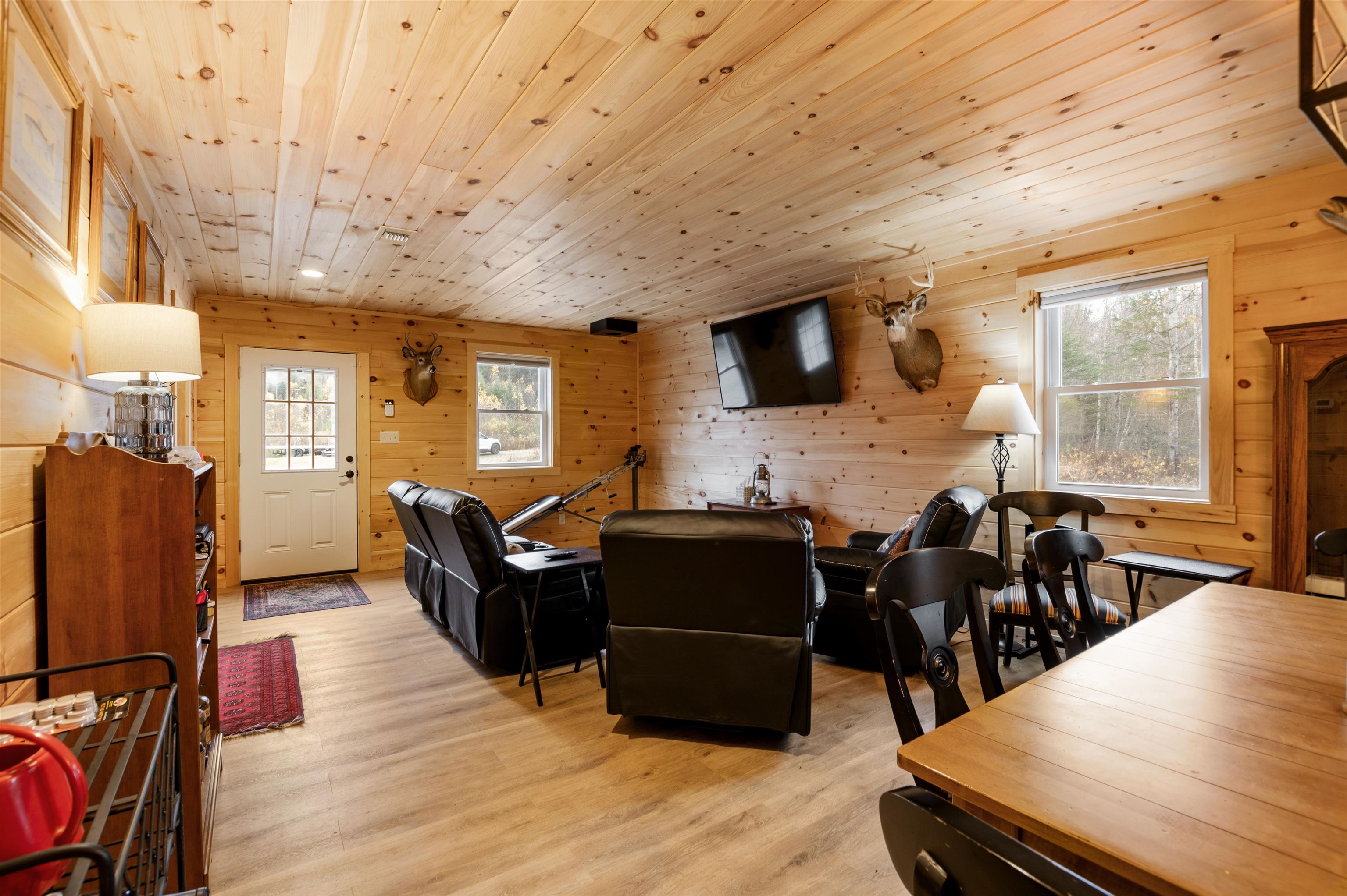 130 Poisson Drive Property Photo 12