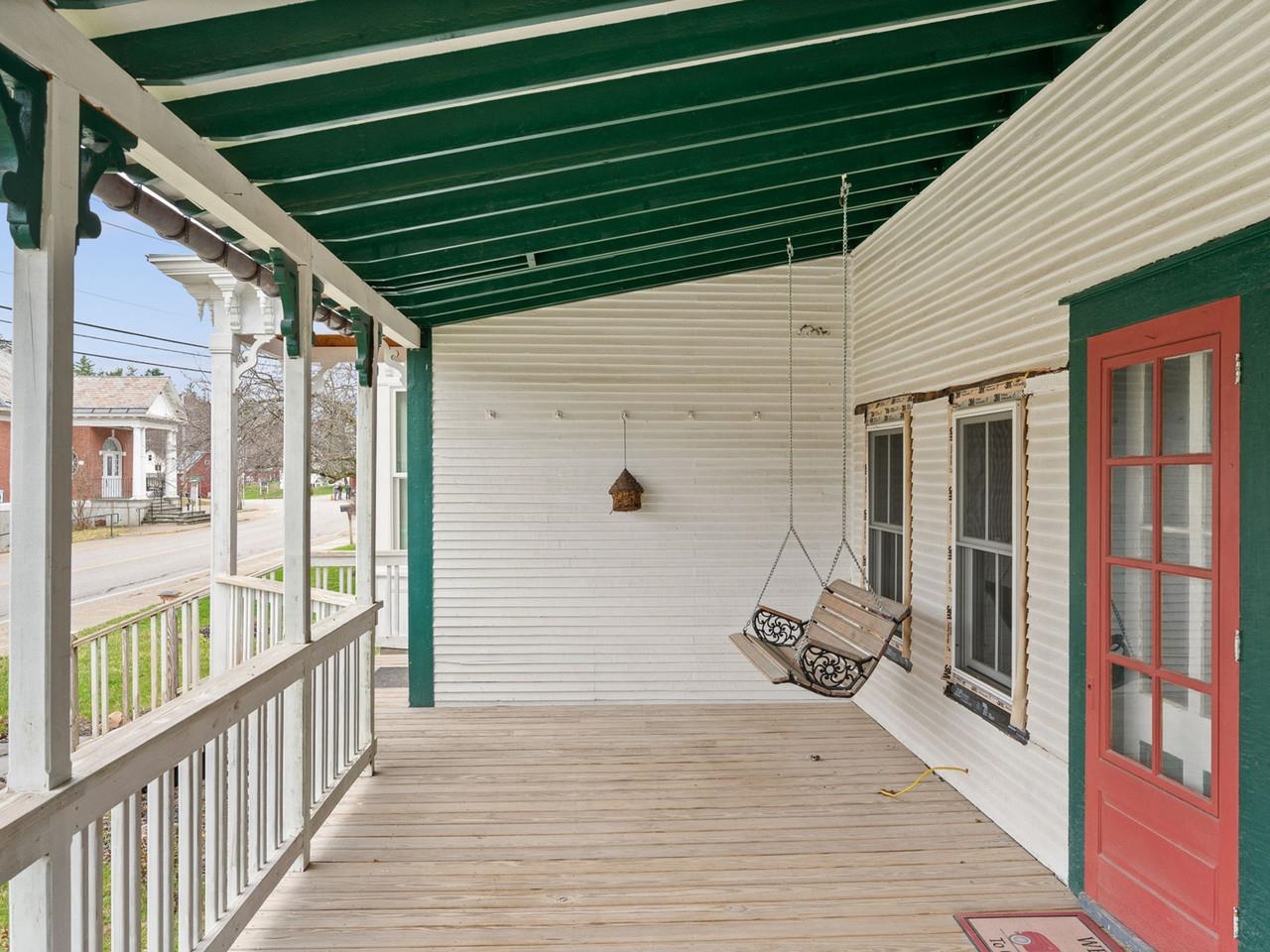 81 East River Road Property Photo 6