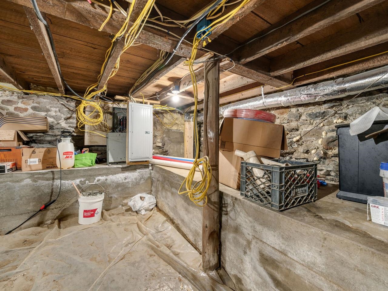 81 East River Road Property Photo 43