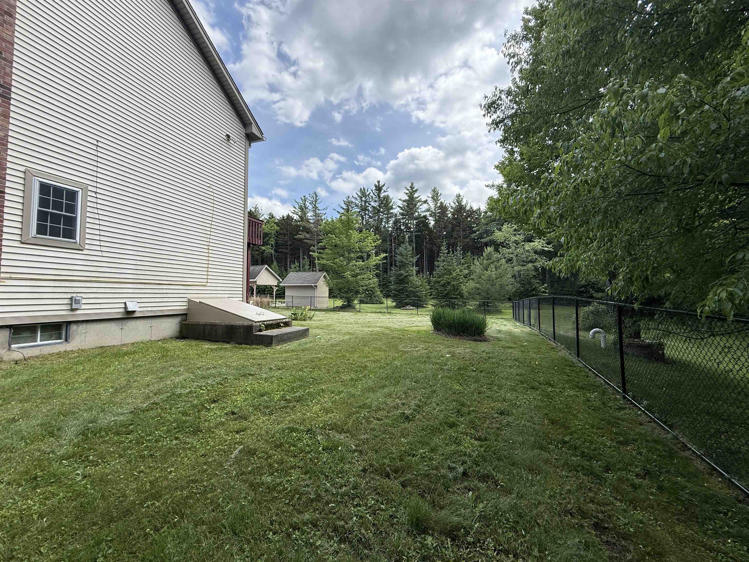 38 Paradise Lane Property Photo 2