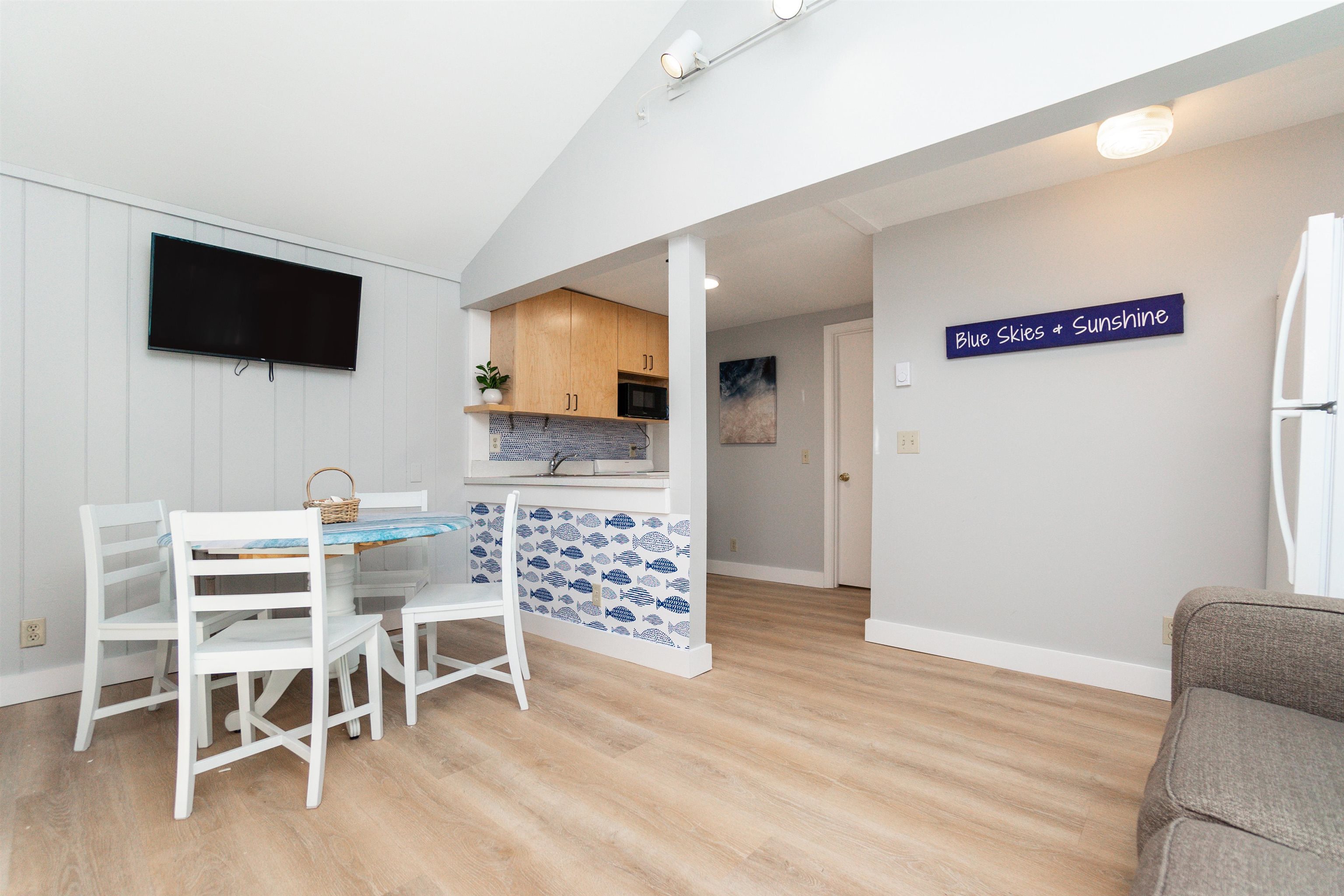 401a Ocean Boulevard Property Photo 2