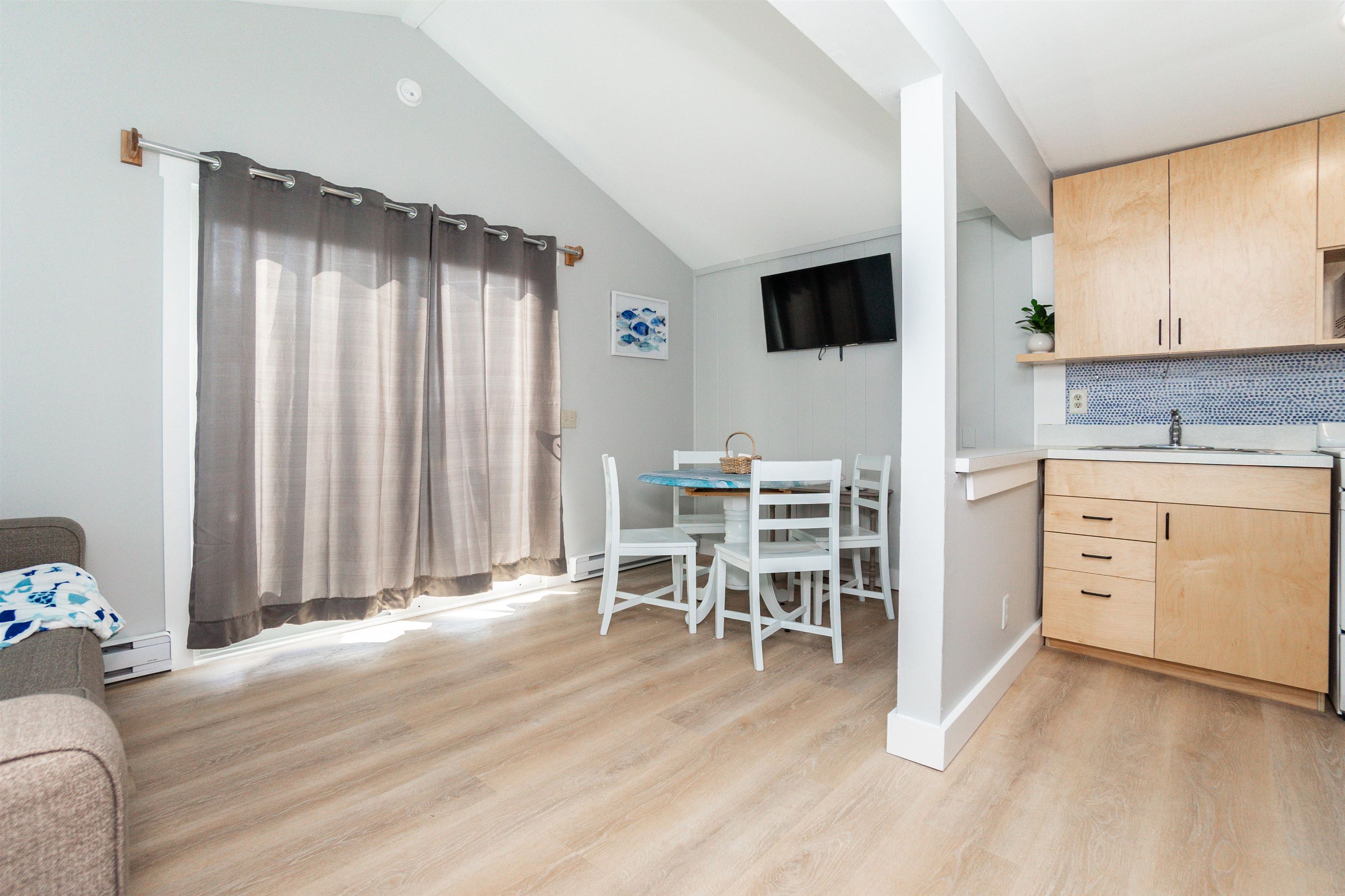 401a Ocean Boulevard Property Photo 6