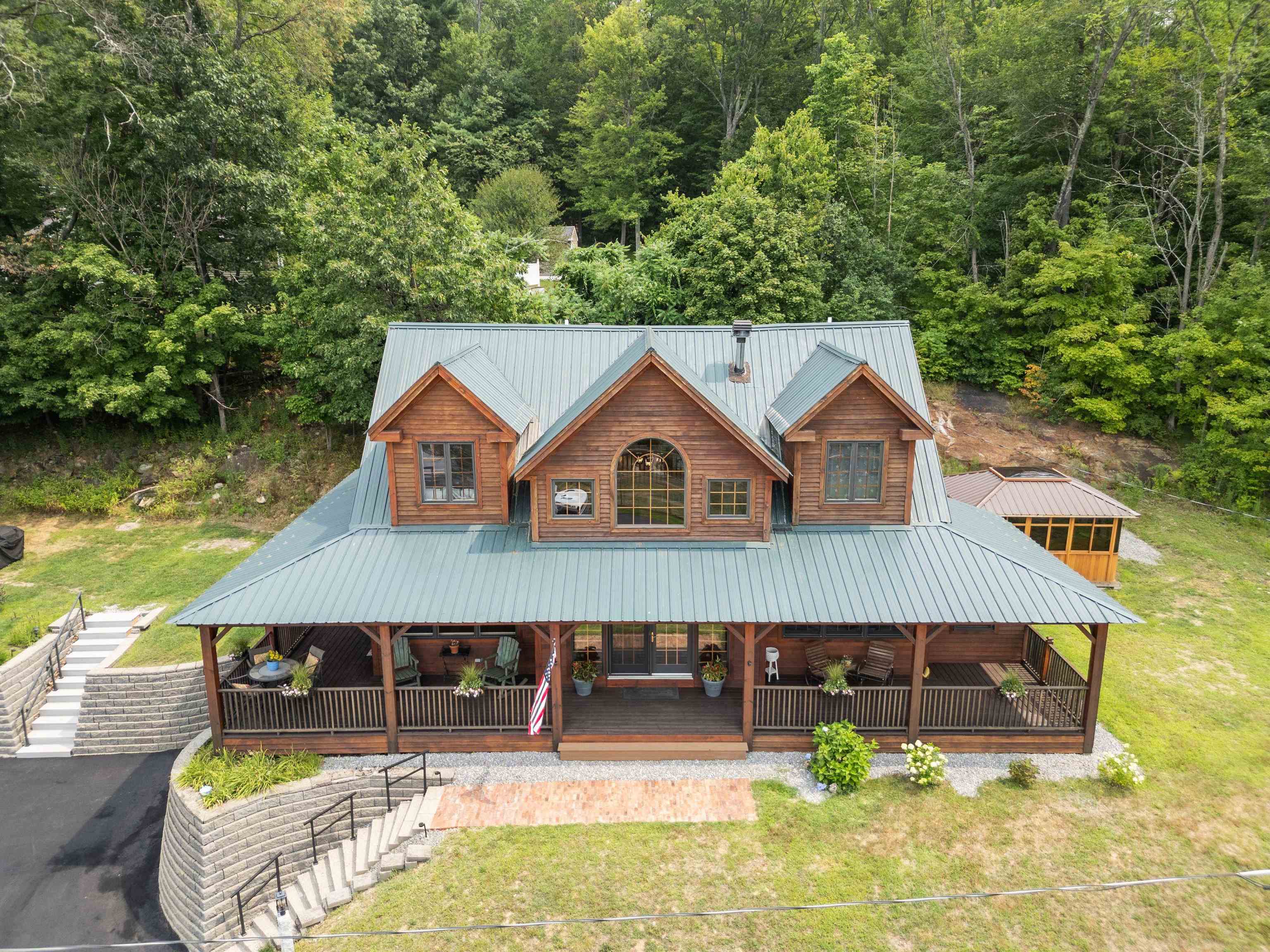 455 Carrie Avenue Property Photo 2