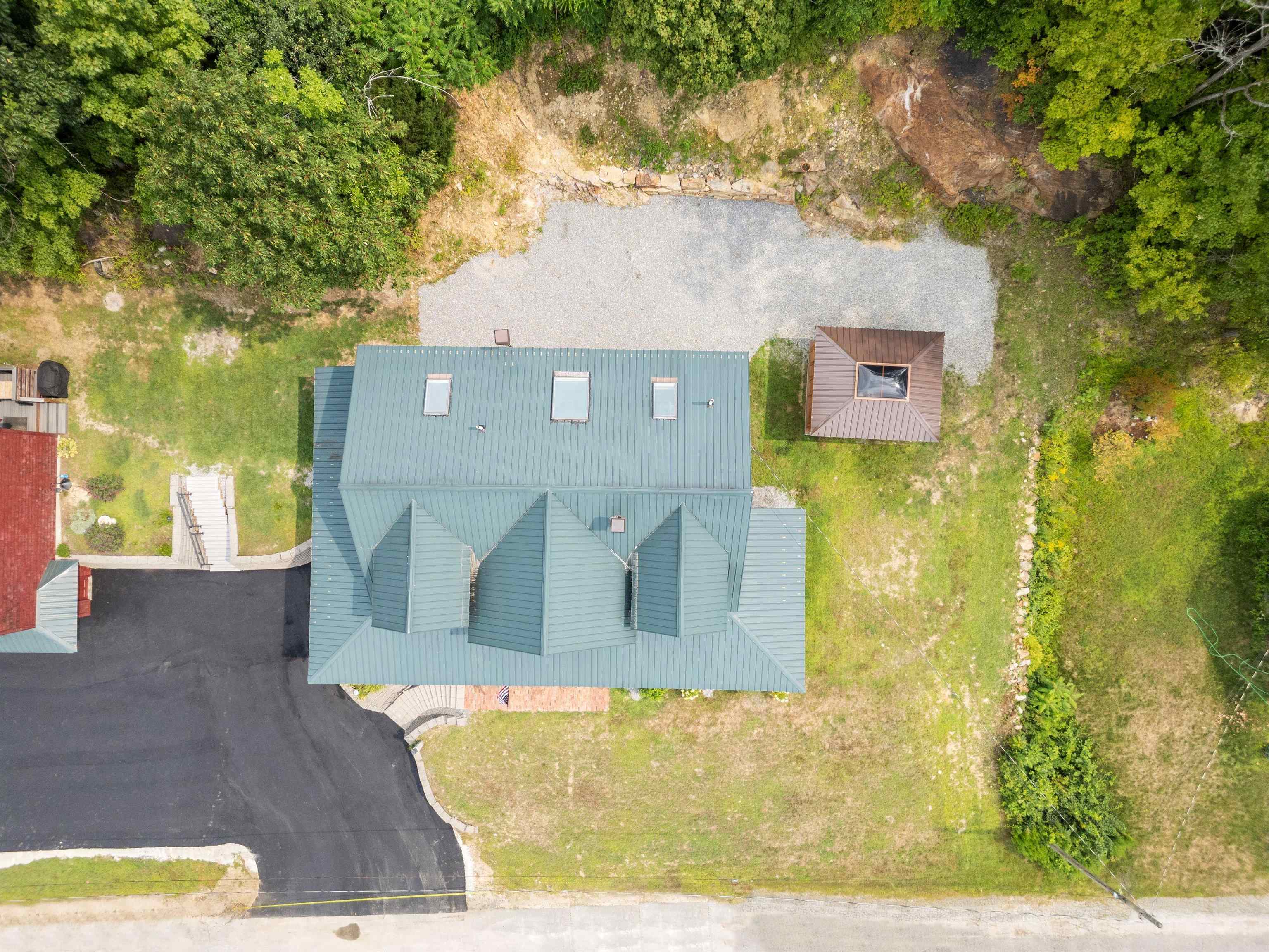 455 Carrie Avenue Property Photo 8