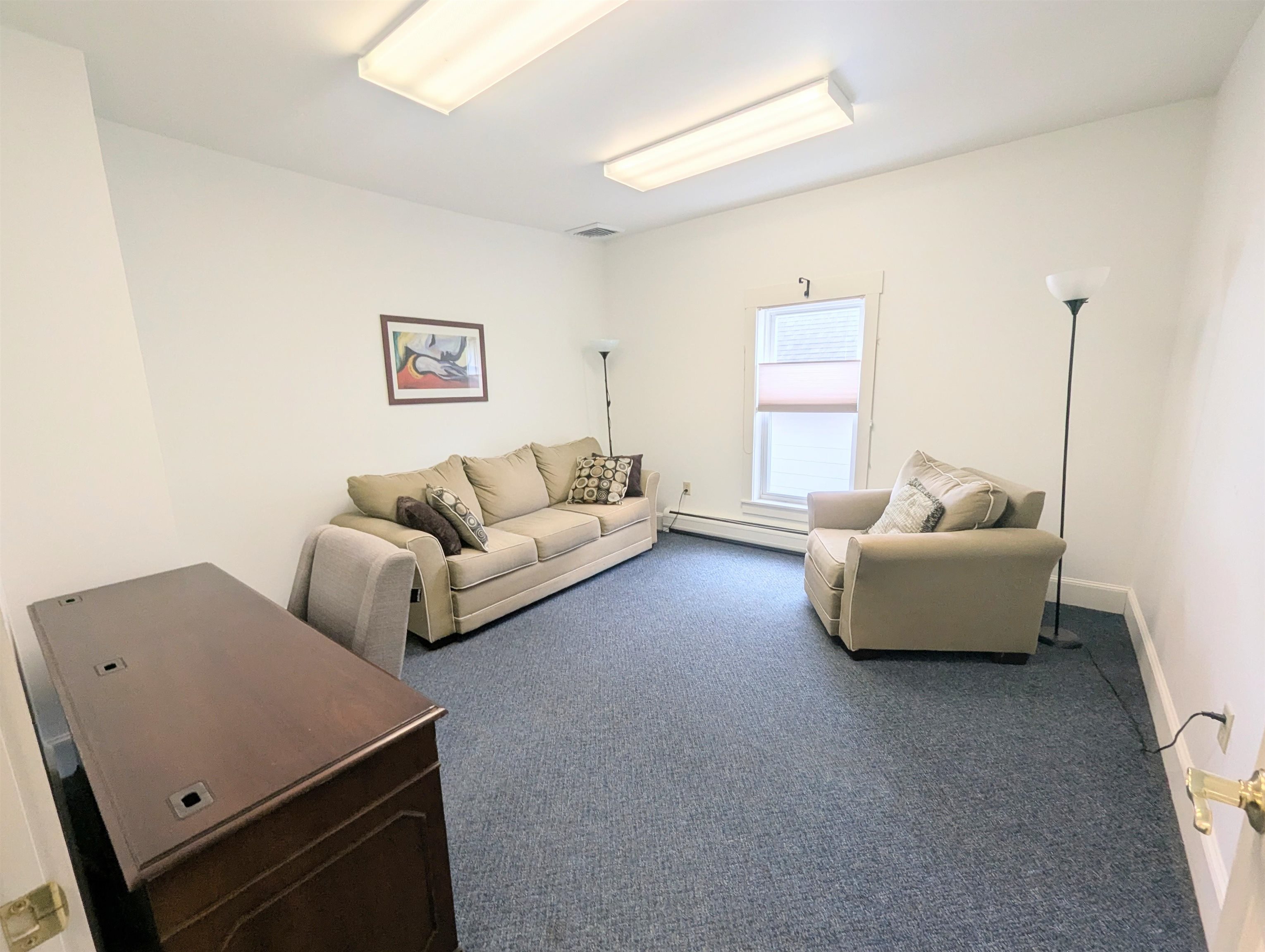 1097 Main Street Property Photo 4
