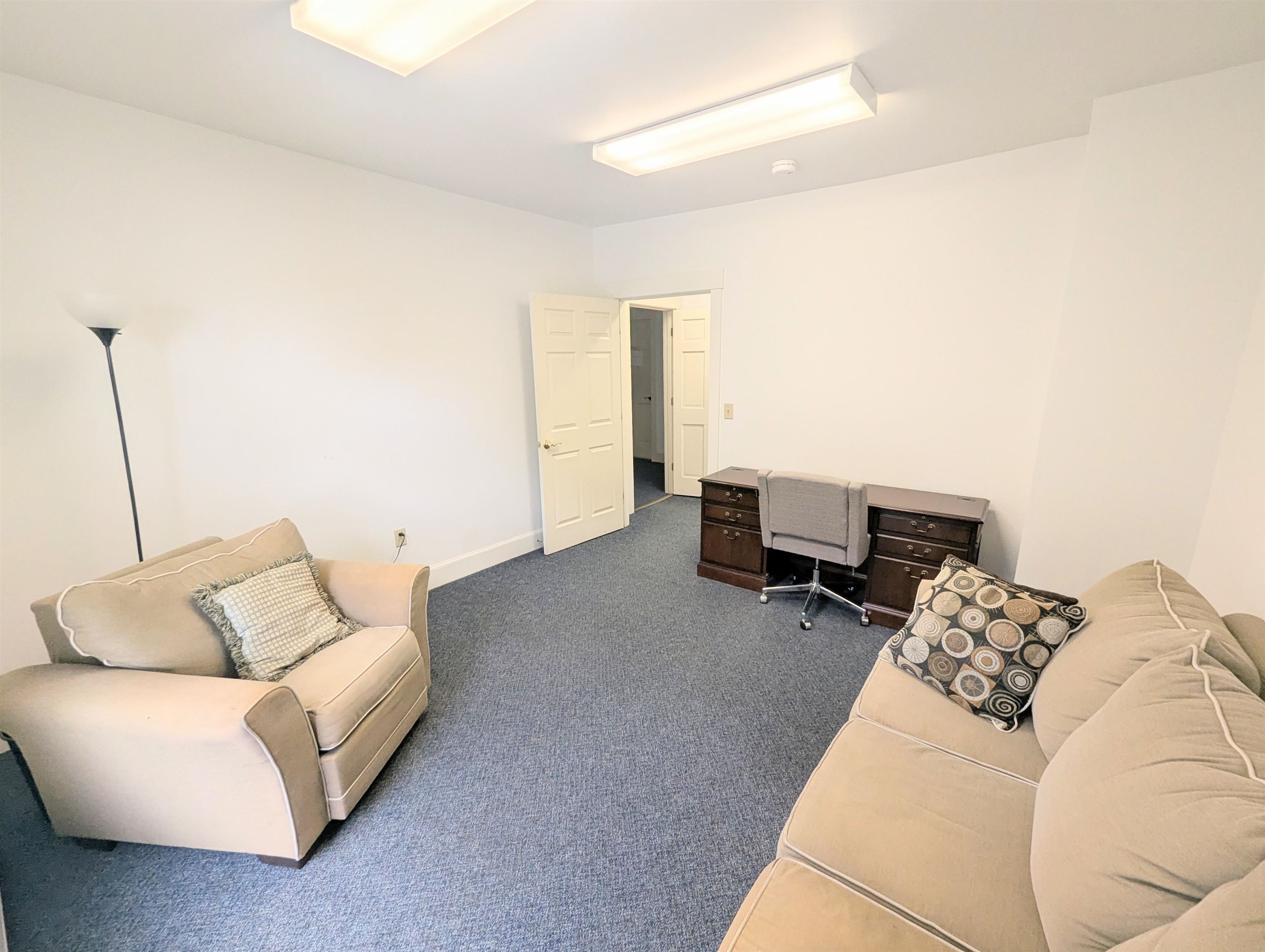 1097 Main Street Property Photo 6