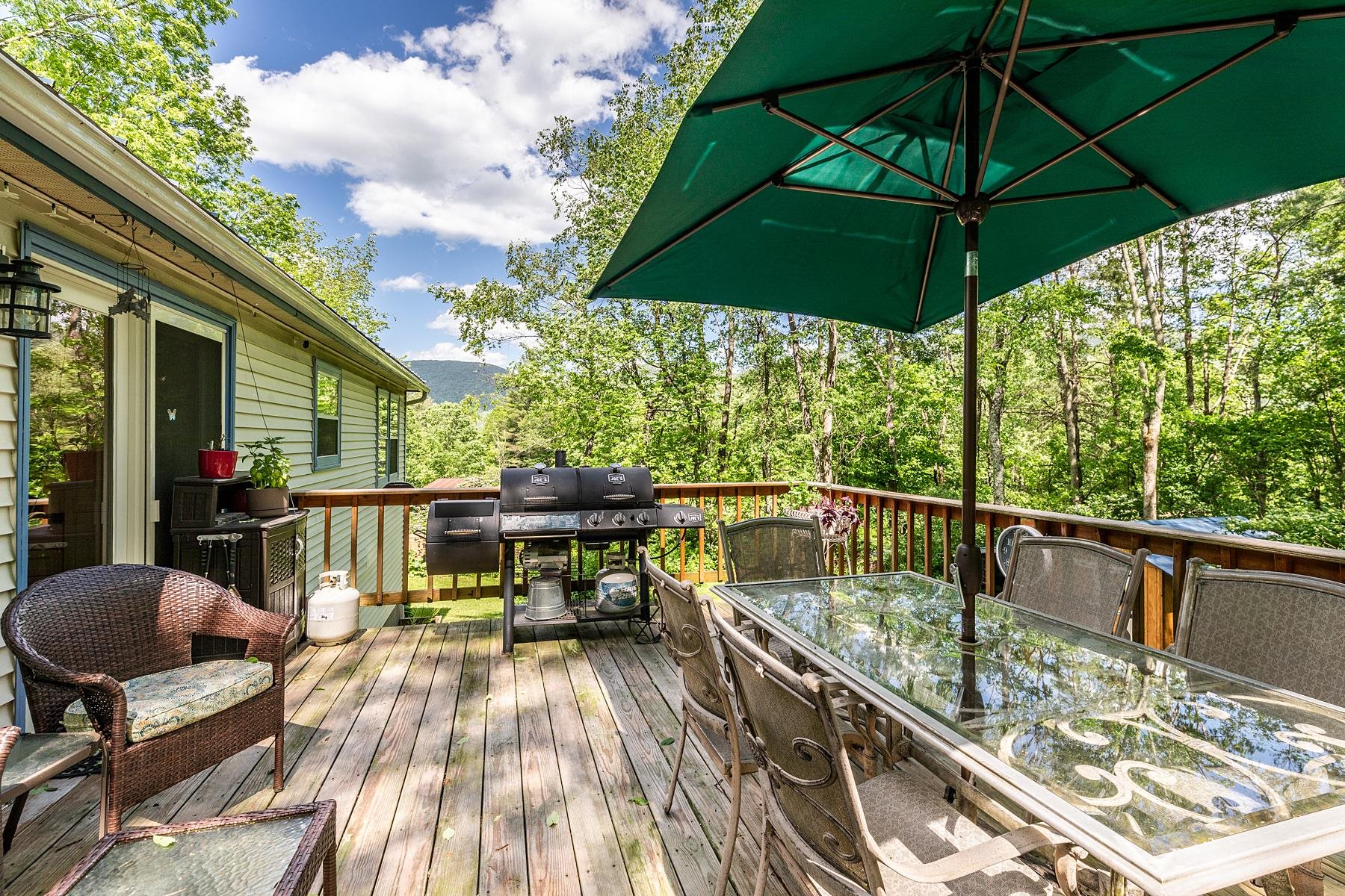 393 Morse Hill Road Property Photo 18