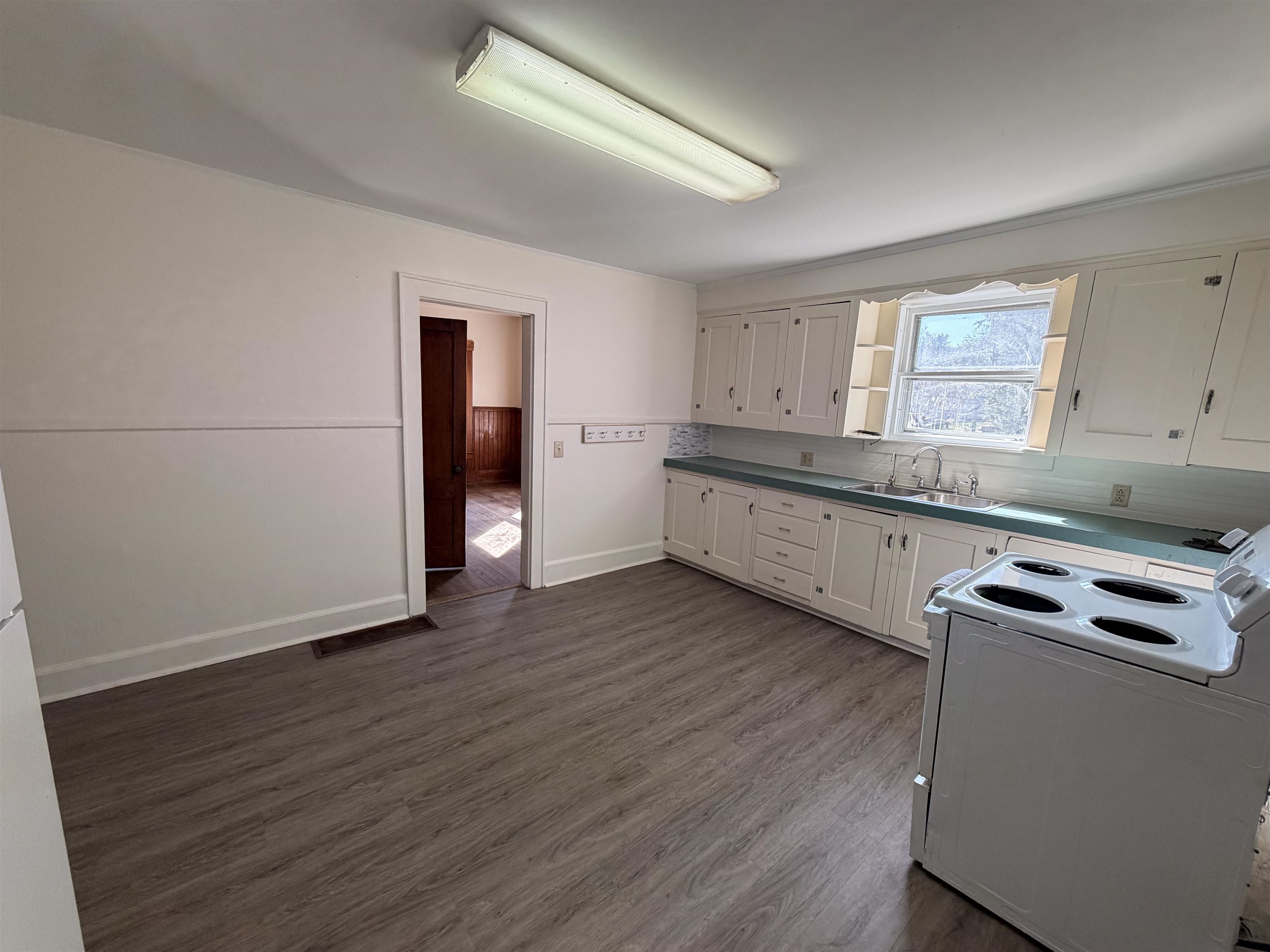 149 Berlin Street Property Photo 2