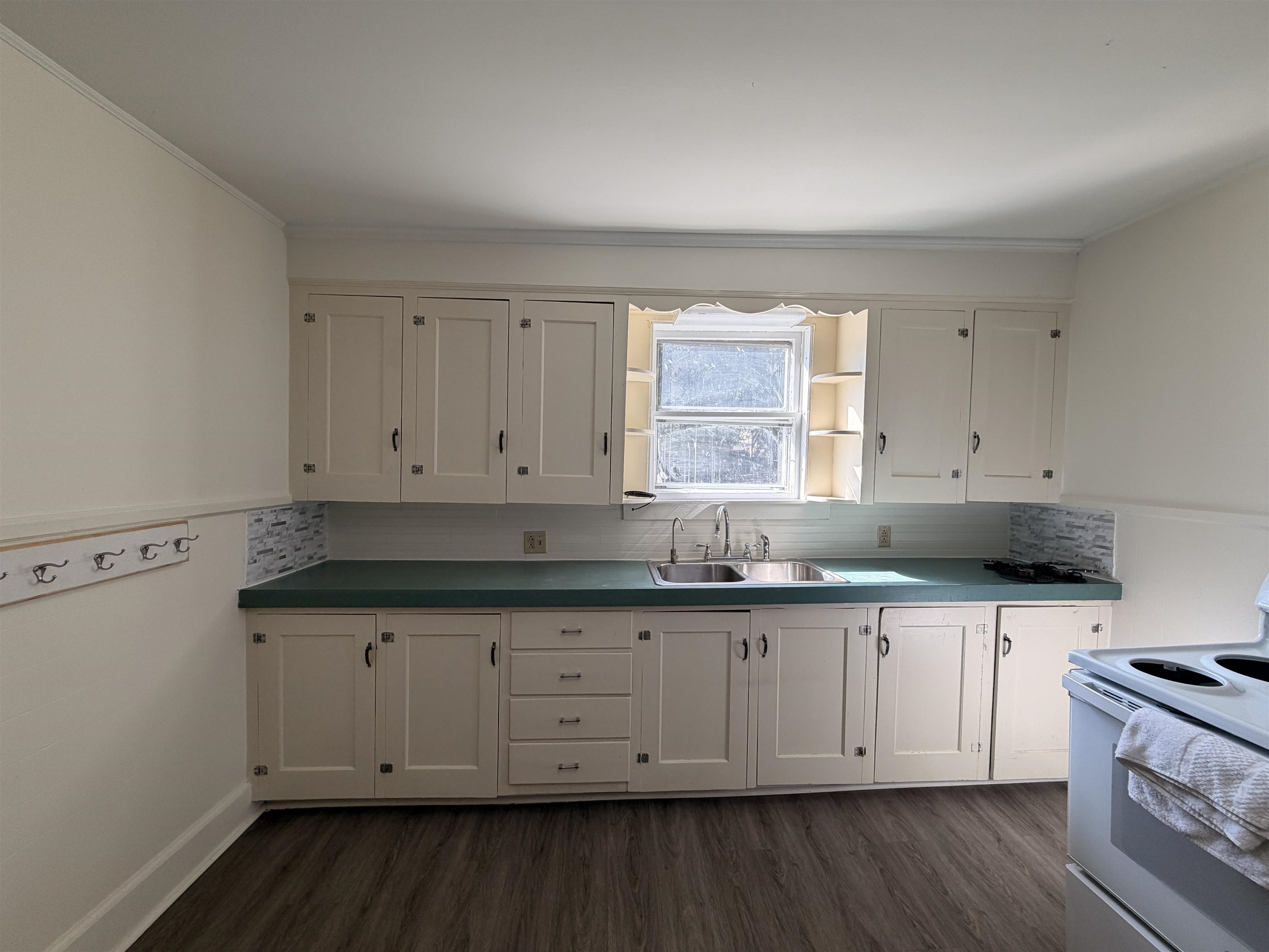 149 Berlin Street Property Photo 3