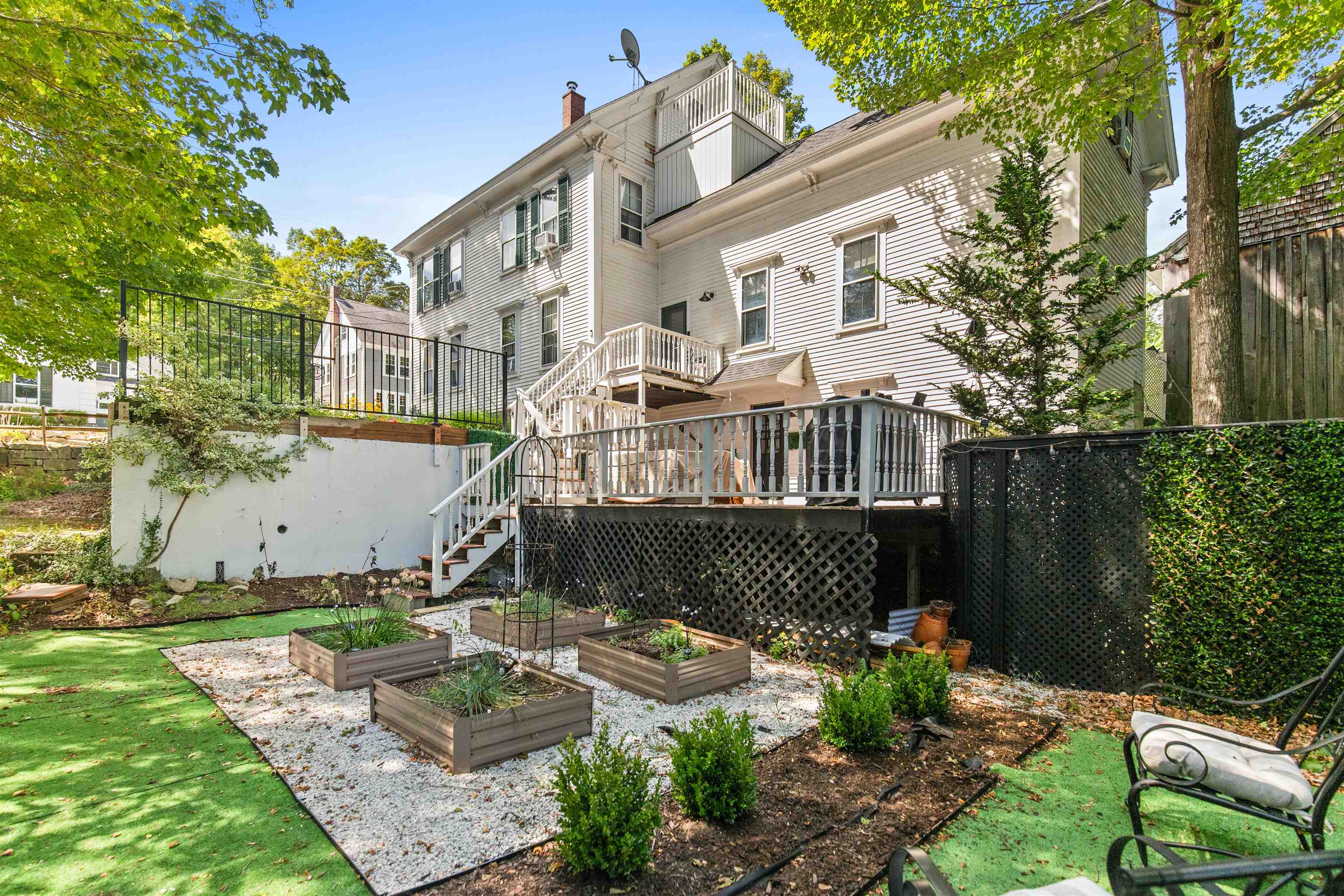 15 Highland Street Property Photo 9
