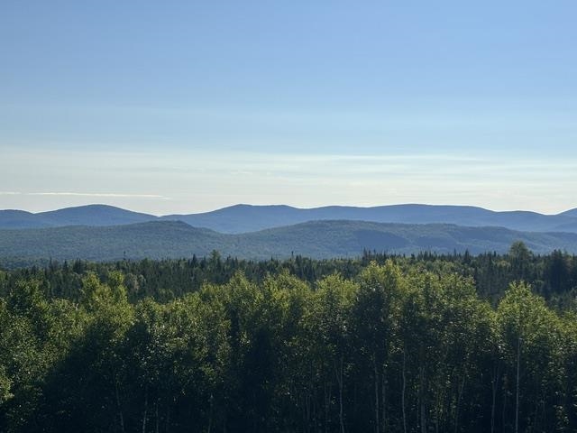 639 Pinnicle Road Property Photo 2