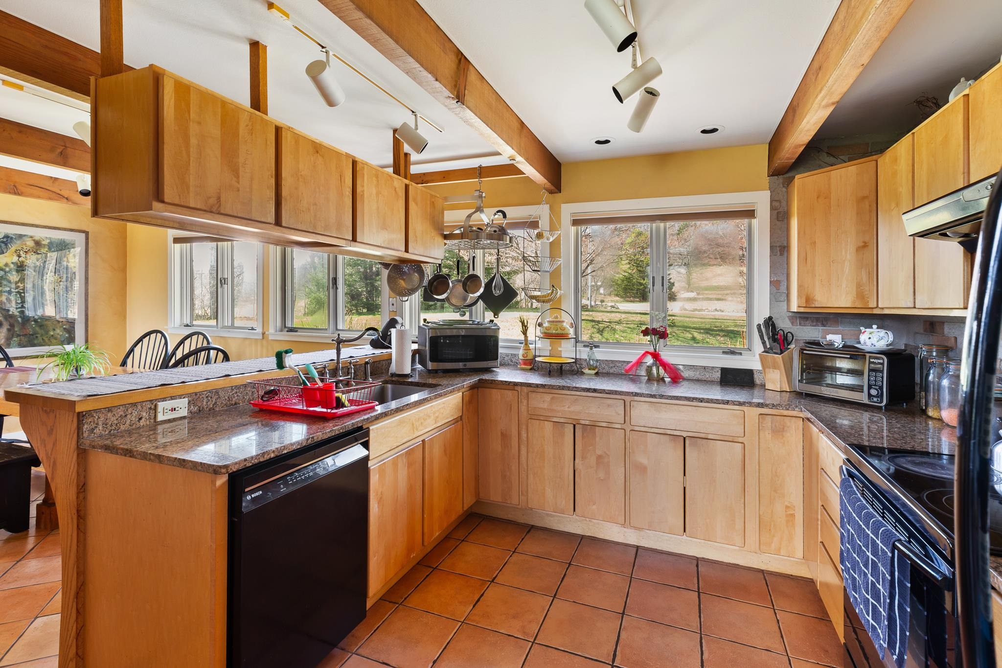 534 Cream Hill Road Property Photo 19