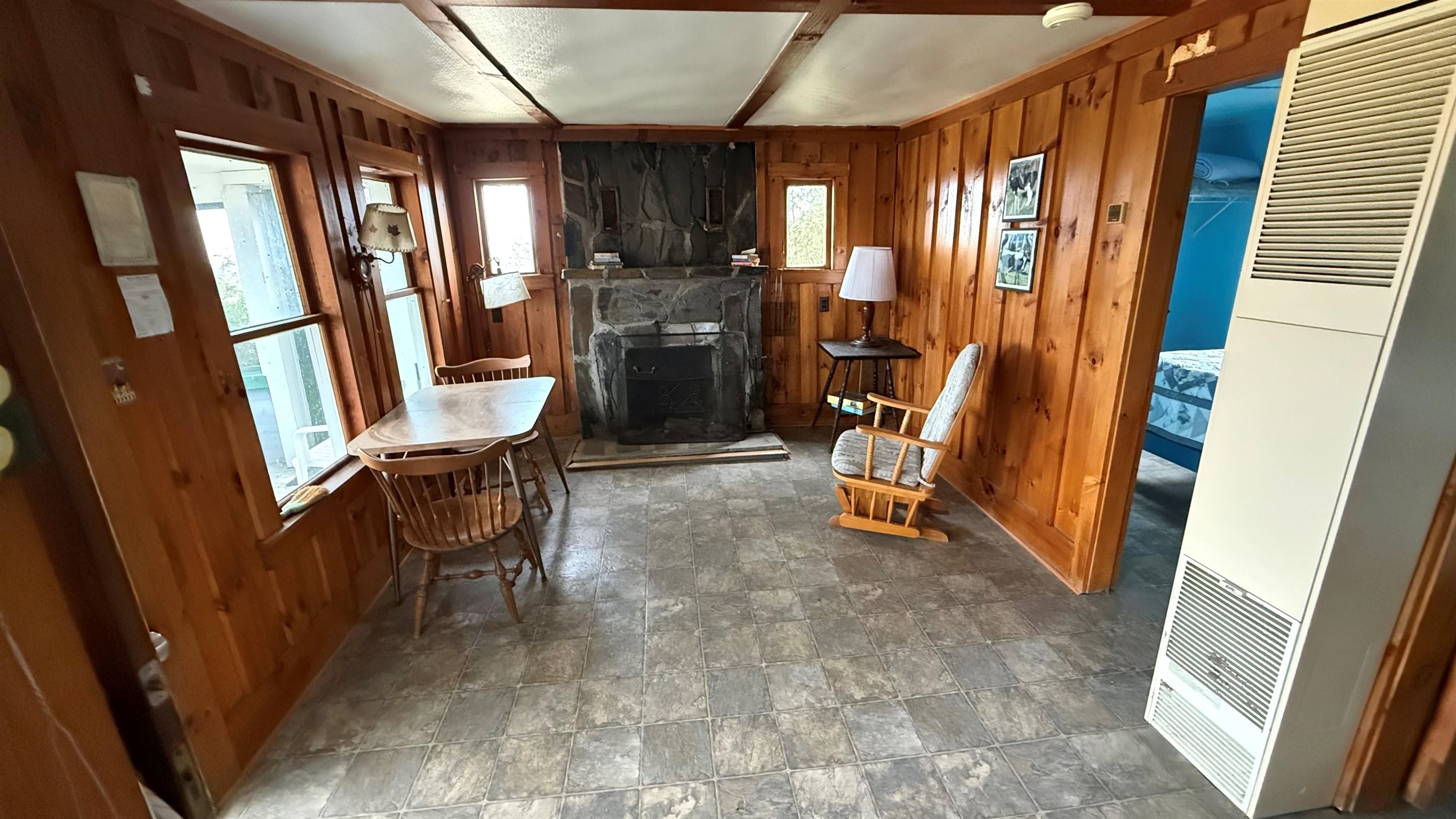 178, 210 Lacross Lane Property Photo 20