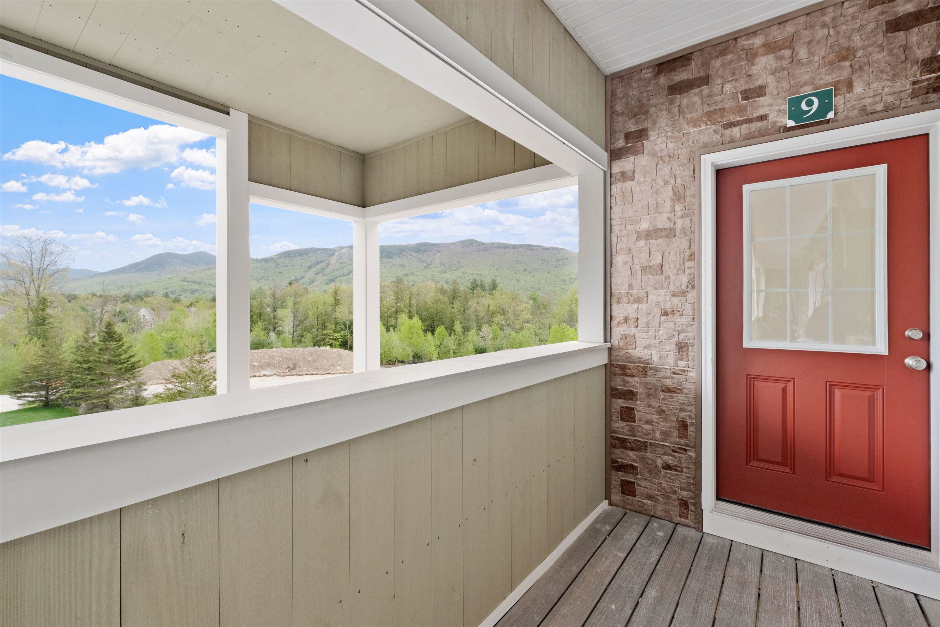 20 Twin Tip Terrace Property Photo 8