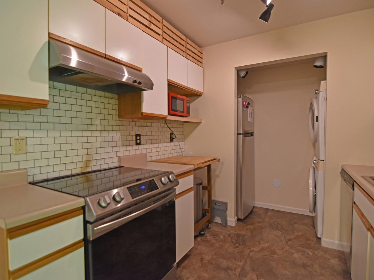 243 Hildred Drive Property Photo 11
