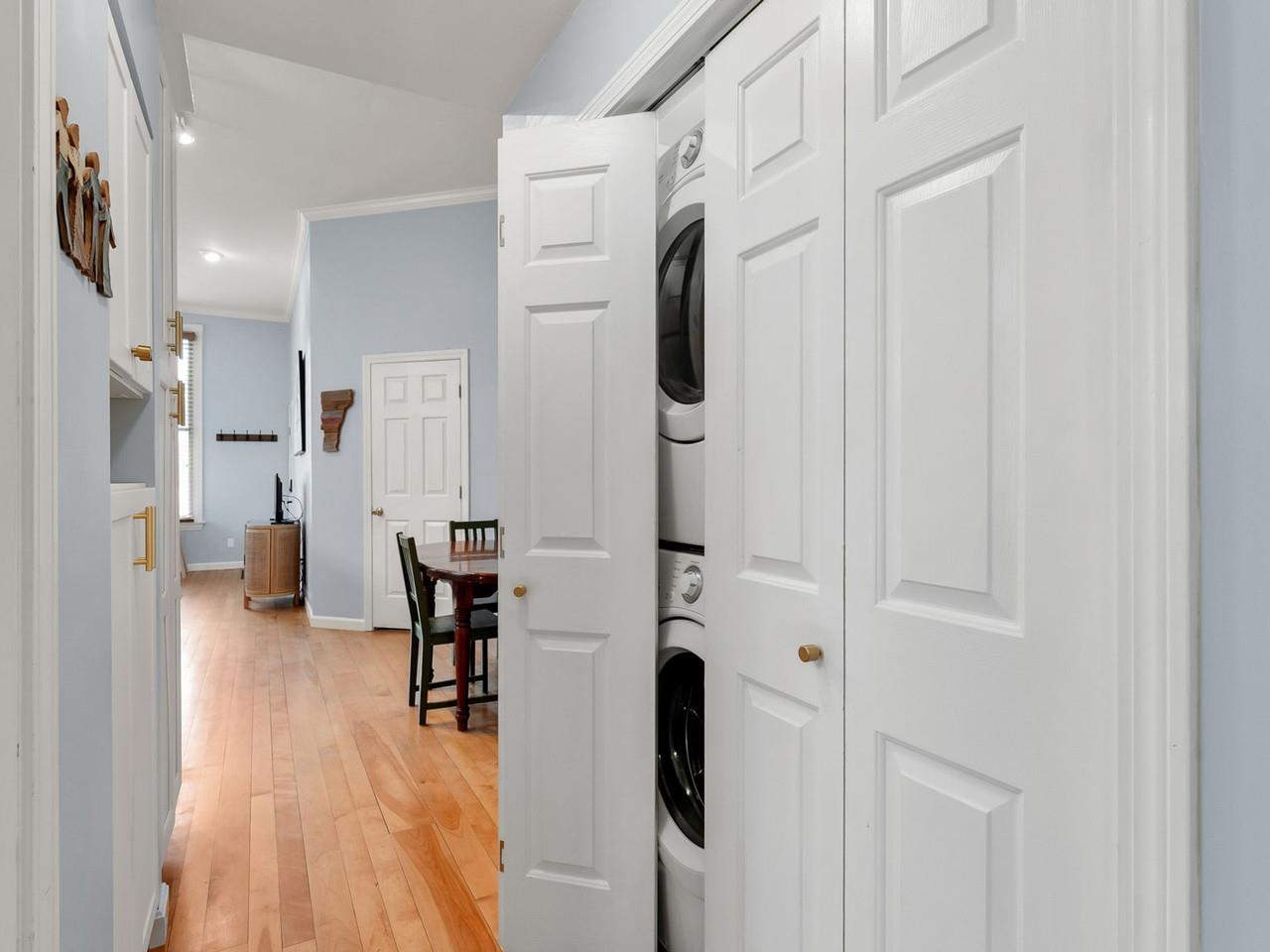 300 Main Street Property Photo 15
