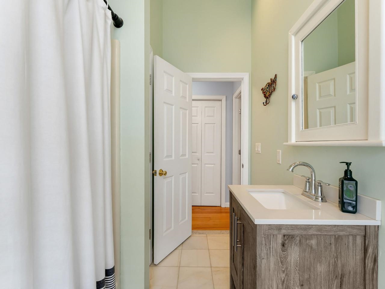 300 Main Street Property Photo 21