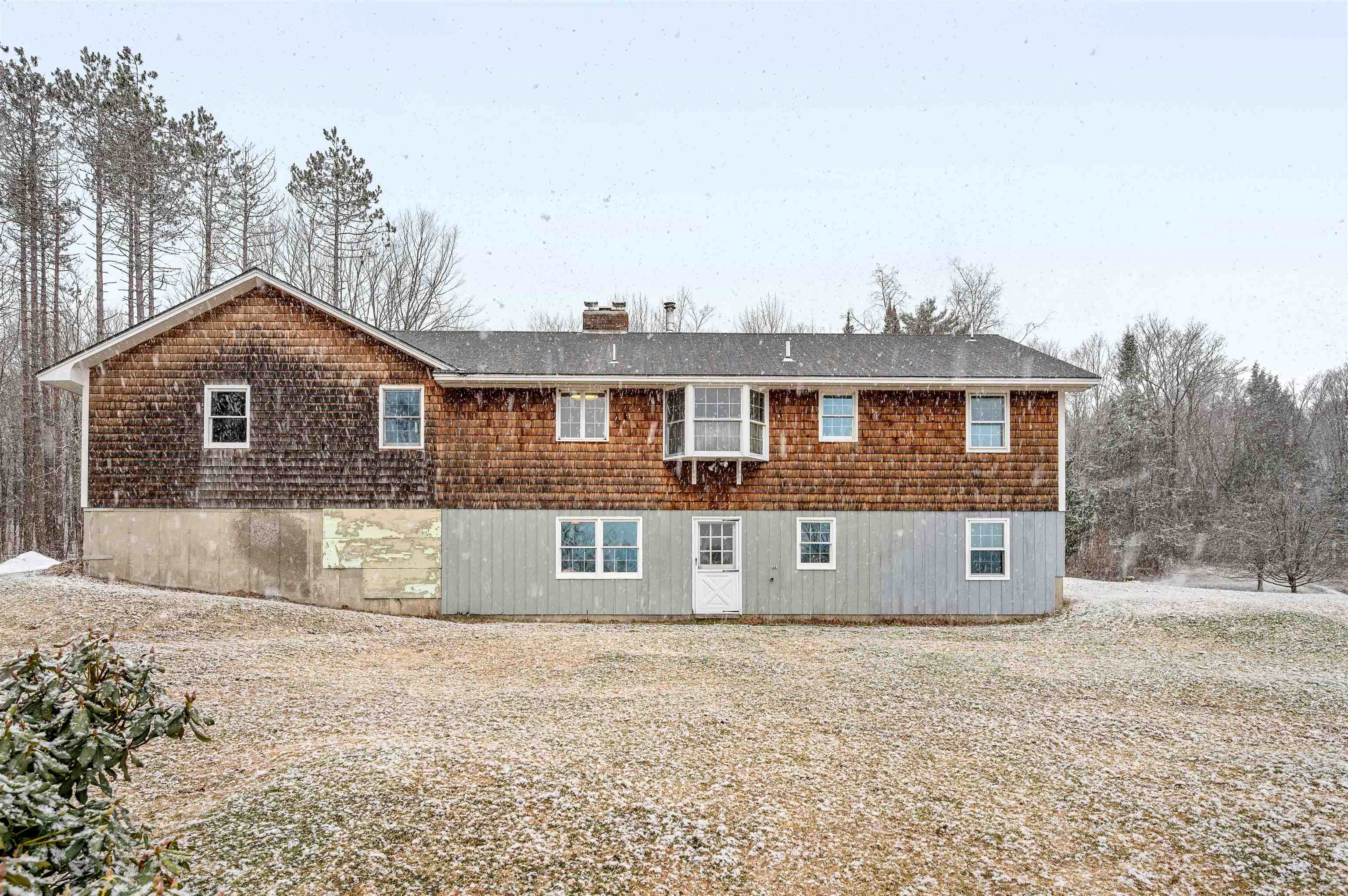 1974 Bliss Road Property Photo 6