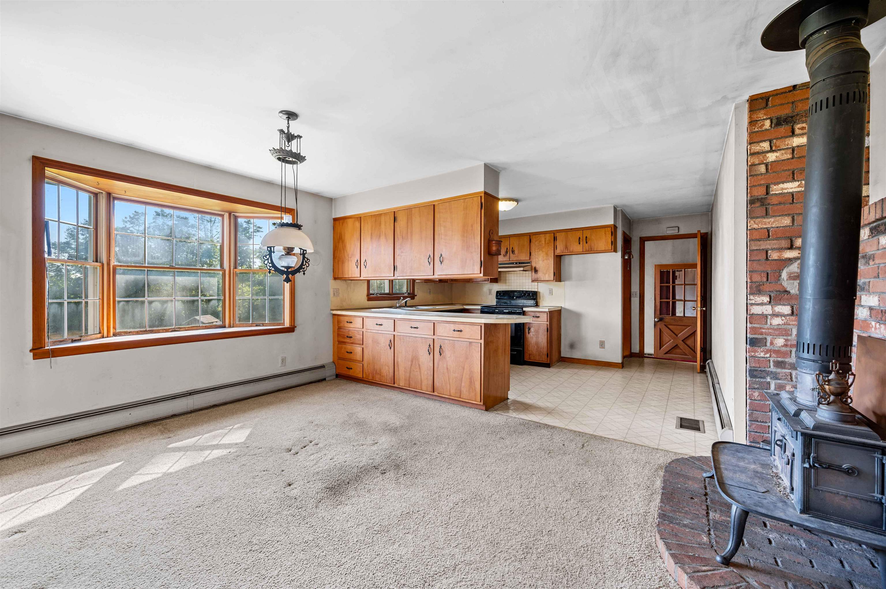 1974 Bliss Road Property Photo 9