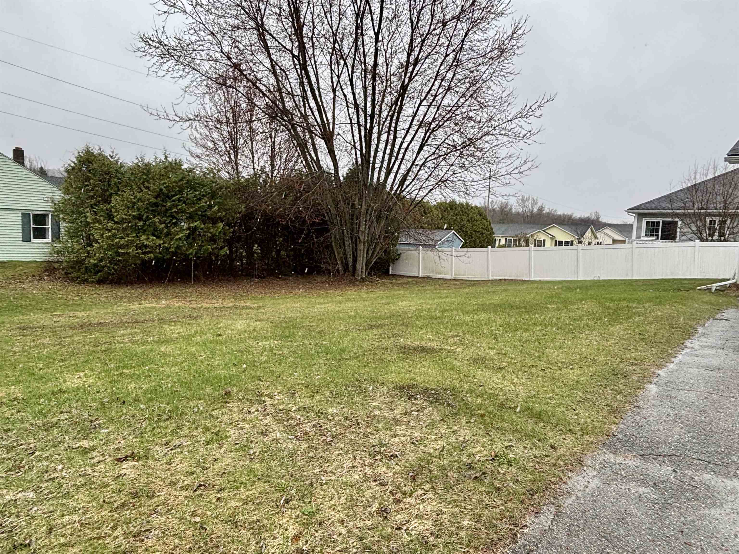 413 Elm Street Property Photo 6