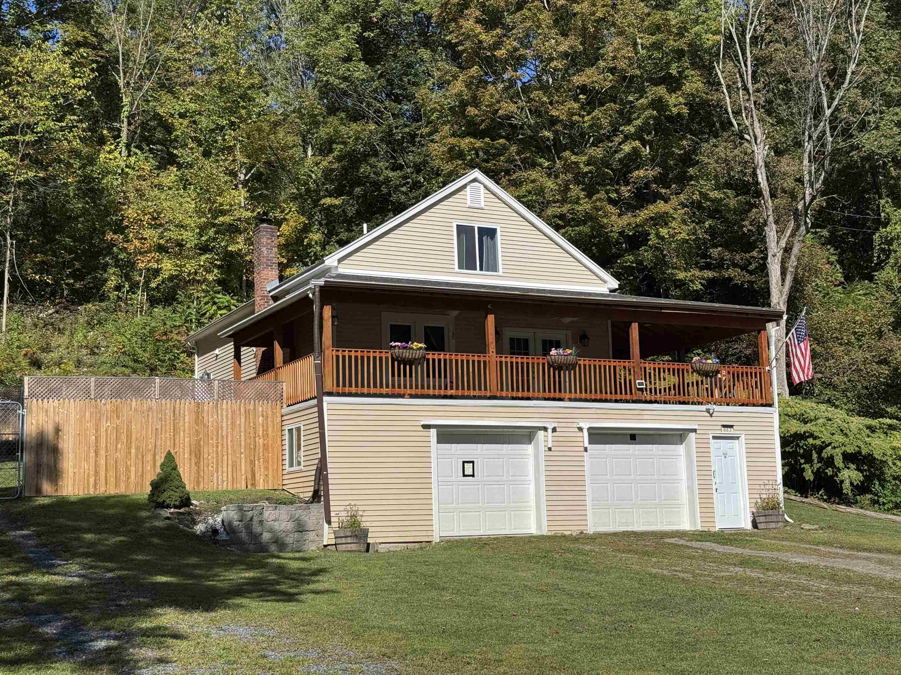 683 Water Street Property Photo 2