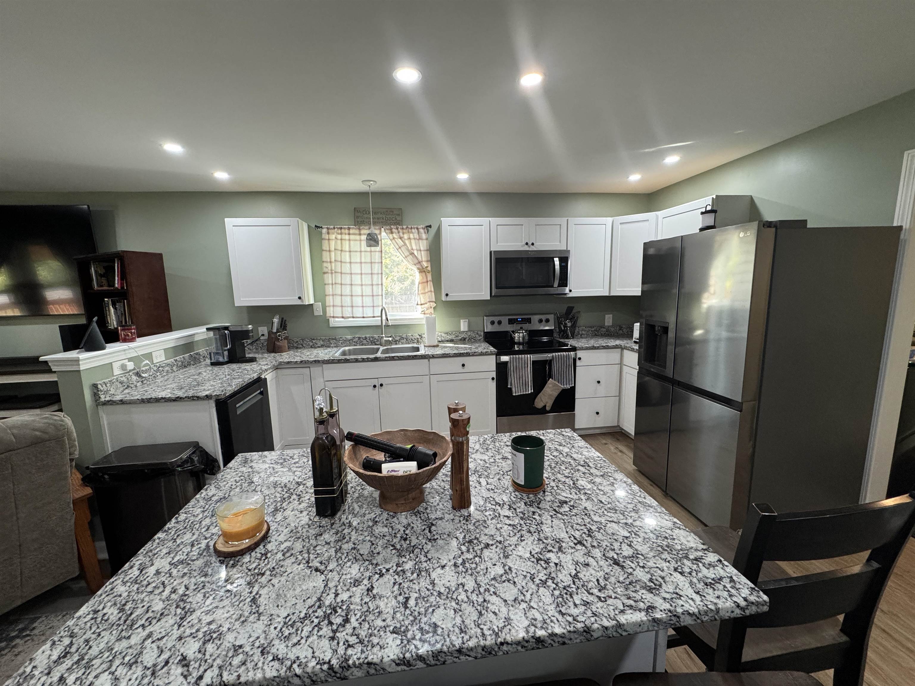 683 Water Street Property Photo 15
