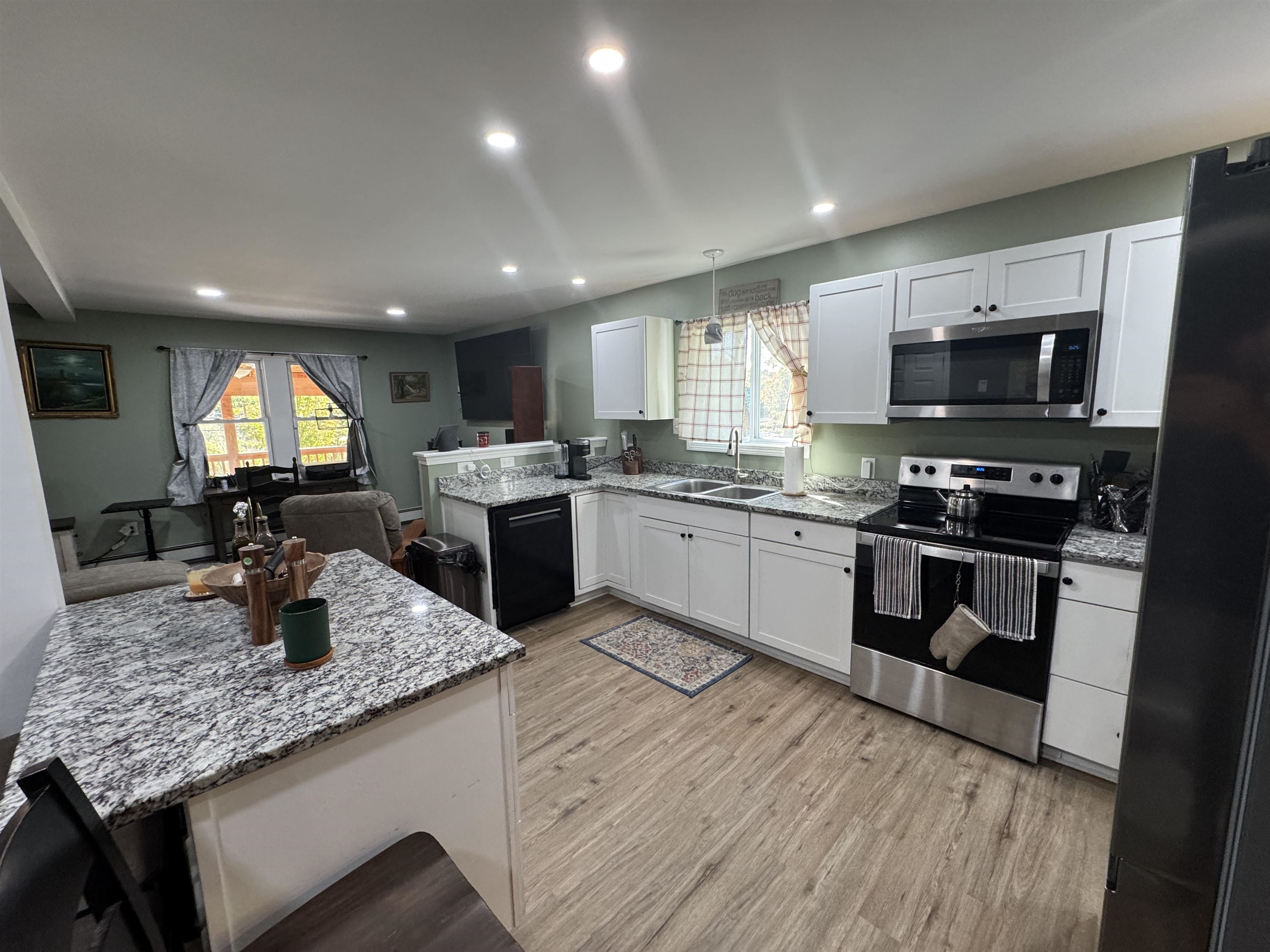 683 Water Street Property Photo 16
