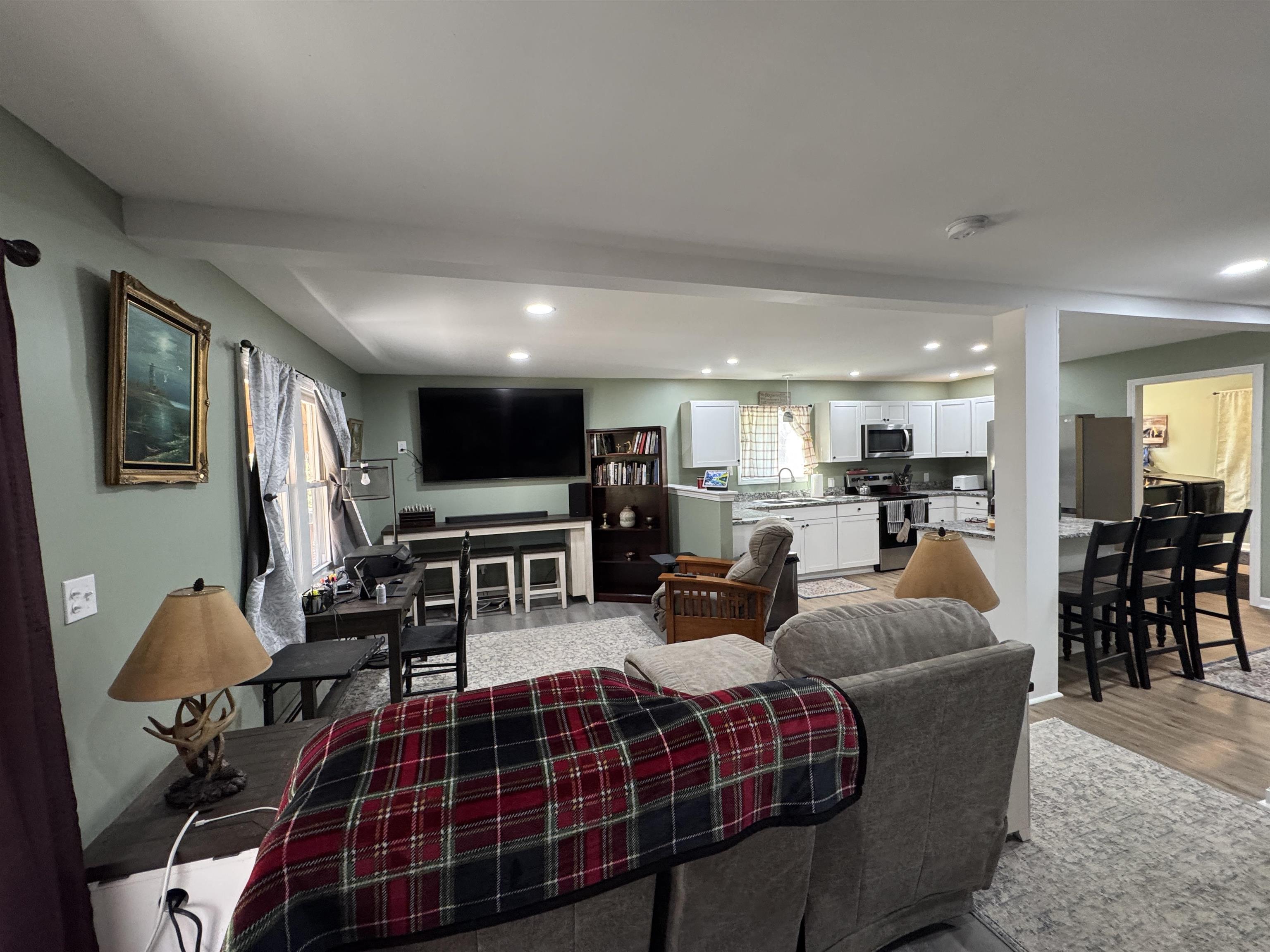 683 Water Street Property Photo 17