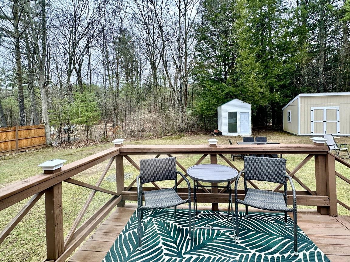 242 Riverside Drive Property Photo 10