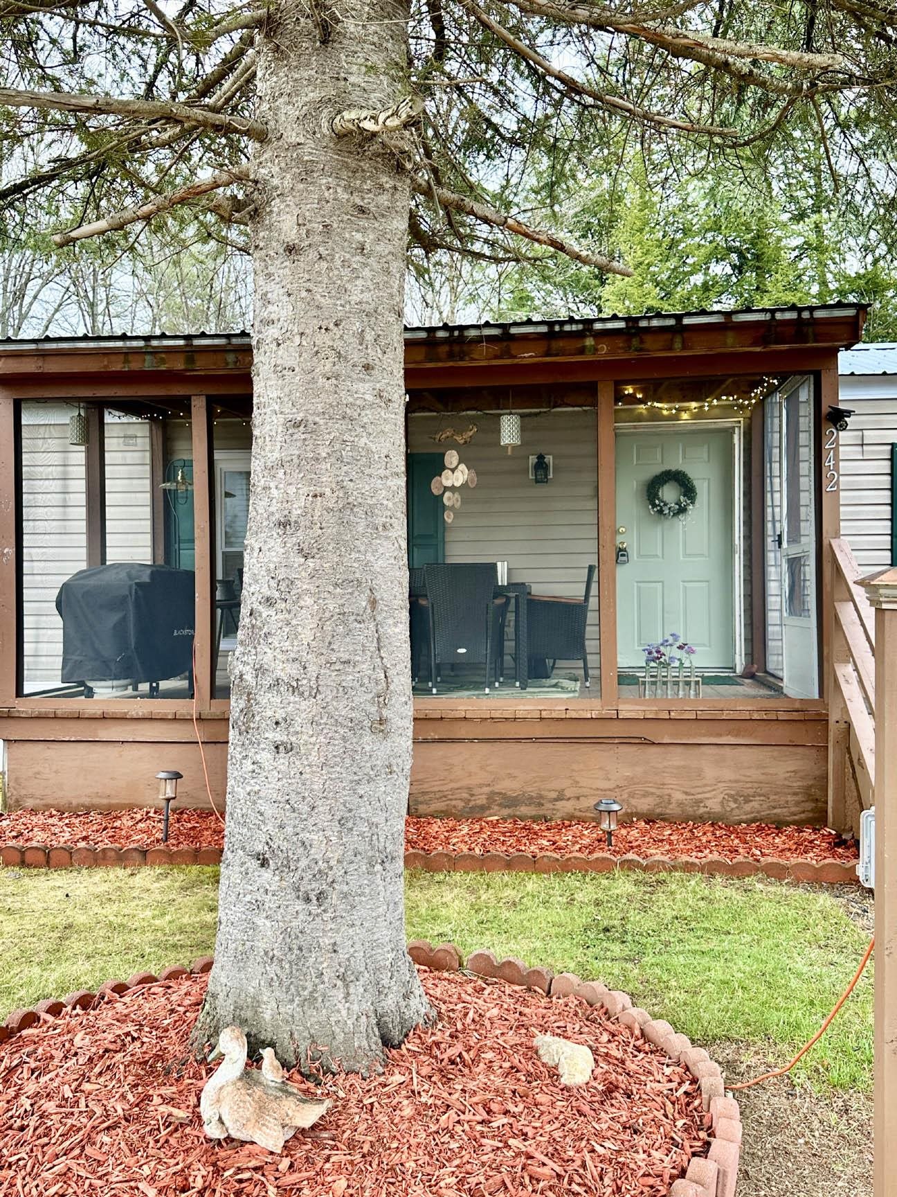 242 Riverside Drive Property Photo 39