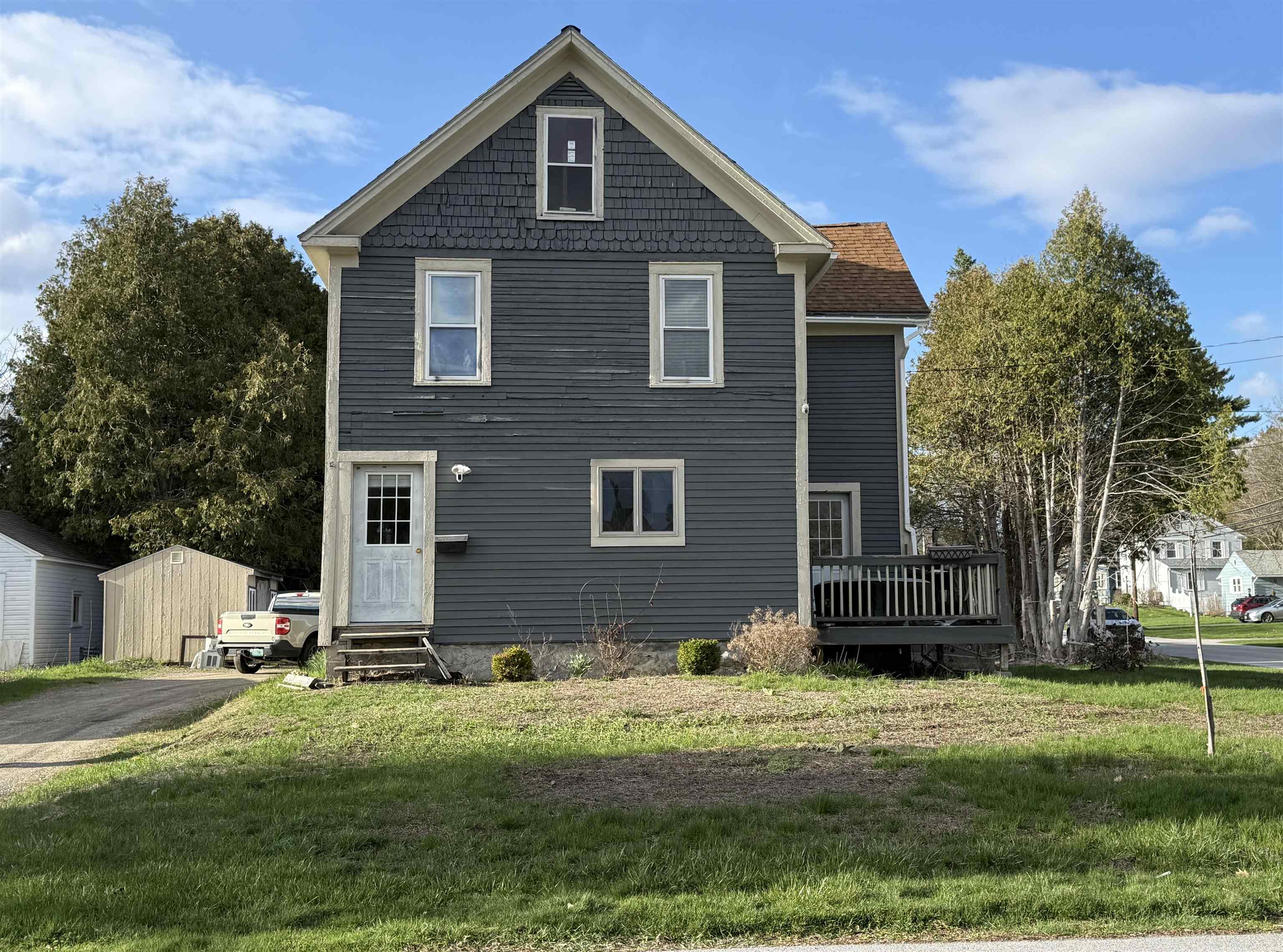 33 Field Avenue Property Photo 1