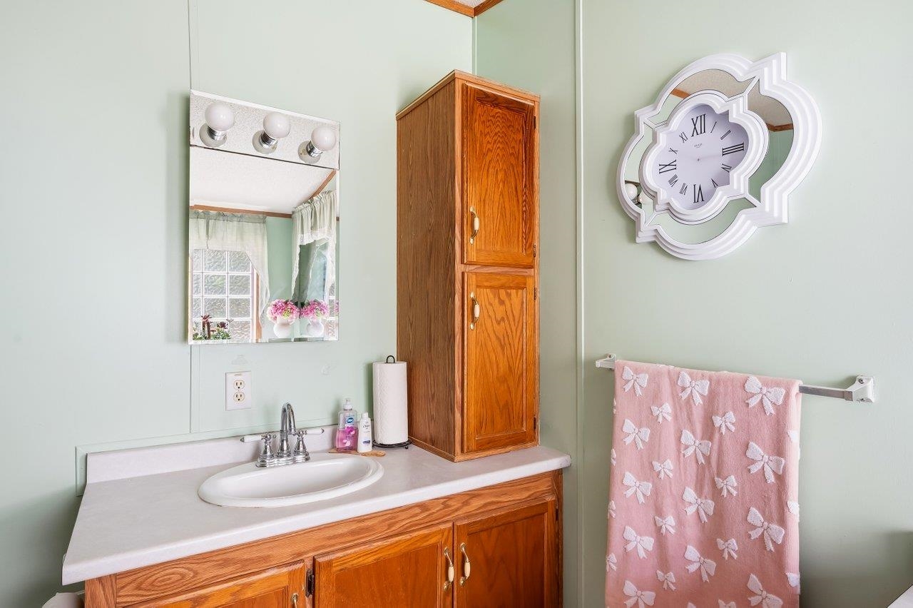 10 Lark Lane Property Photo 14