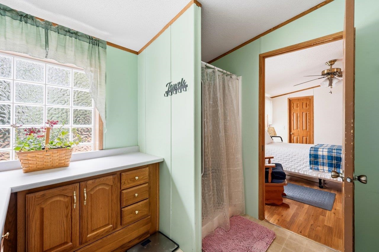 10 Lark Lane Property Photo 15