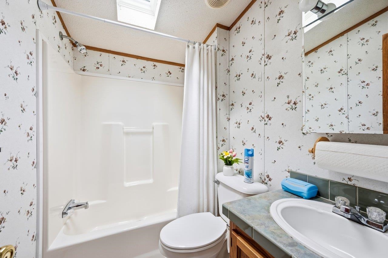10 Lark Lane Property Photo 18