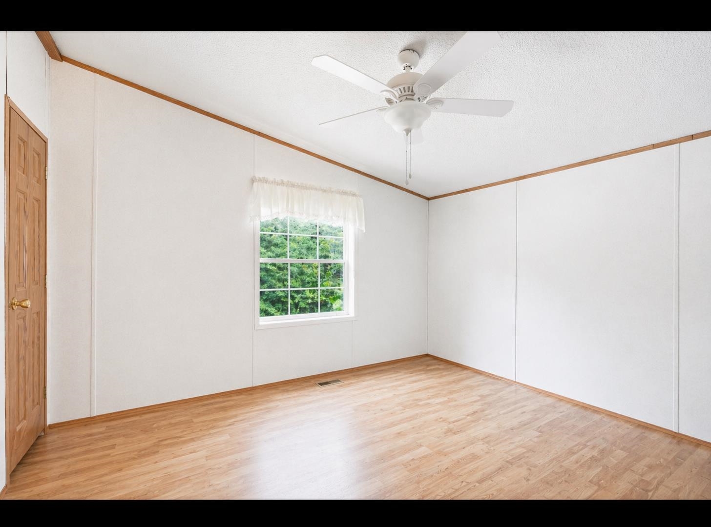 10 Lark Lane Property Photo 19