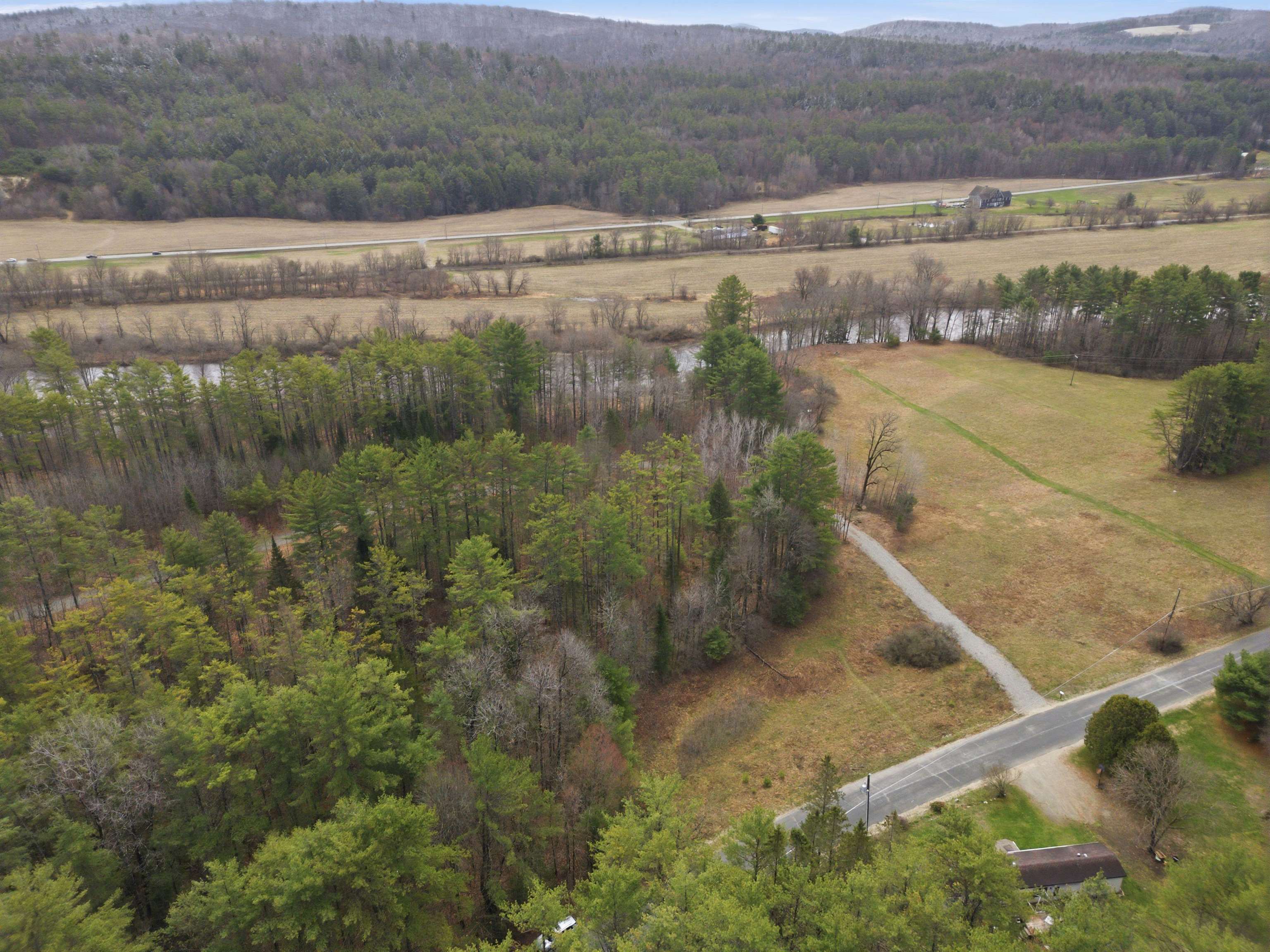 548 Bishop Road Property Photo 4