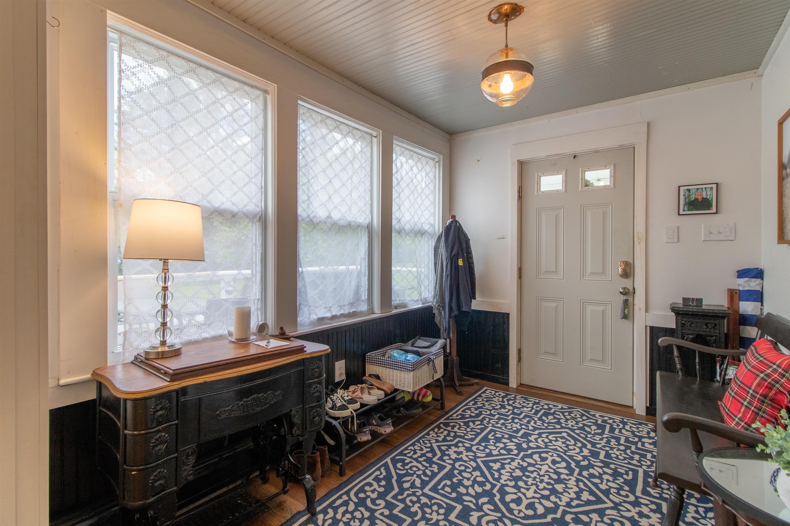 308 Middle Street Property Photo 21