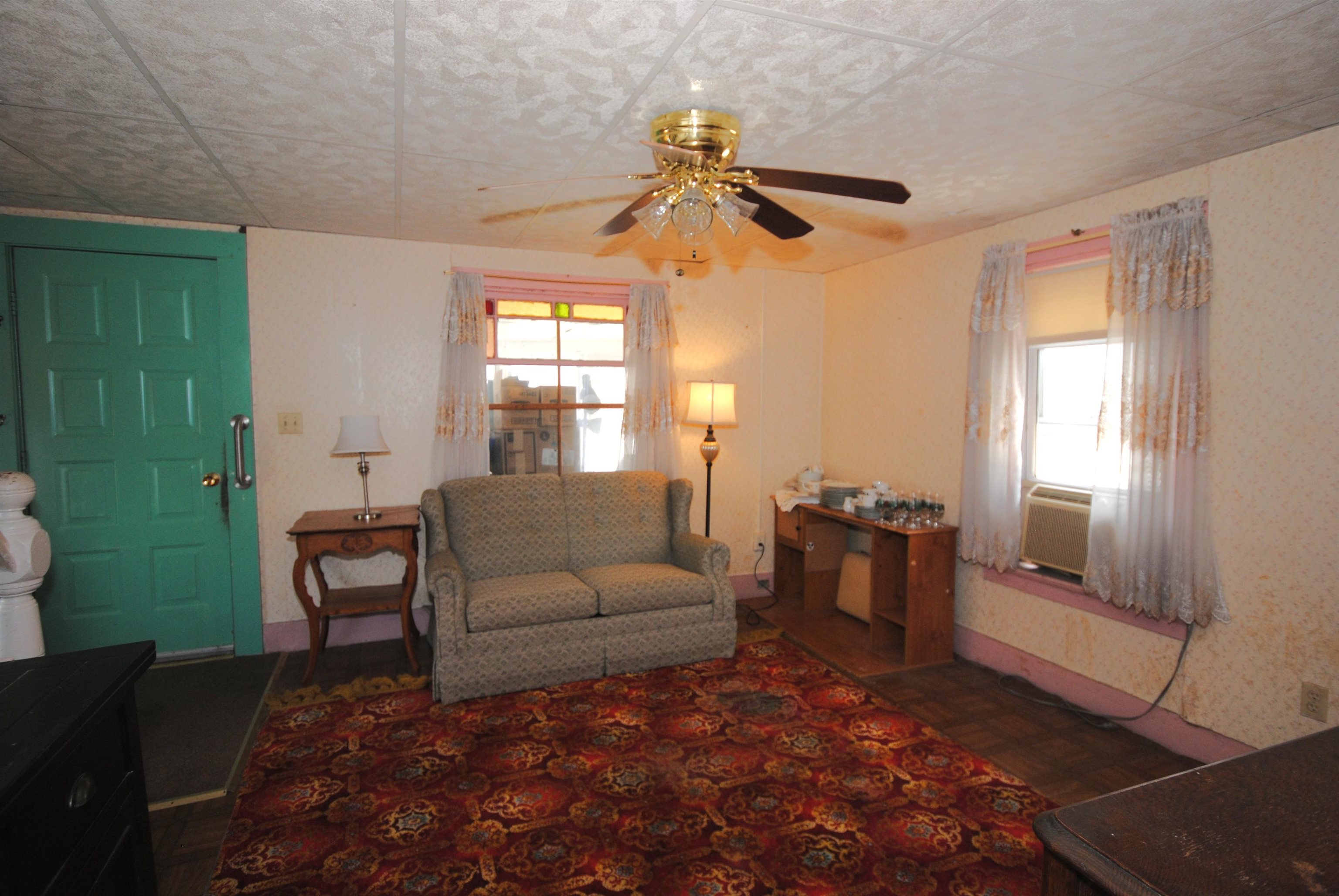 35 4th Street Property Photo 6