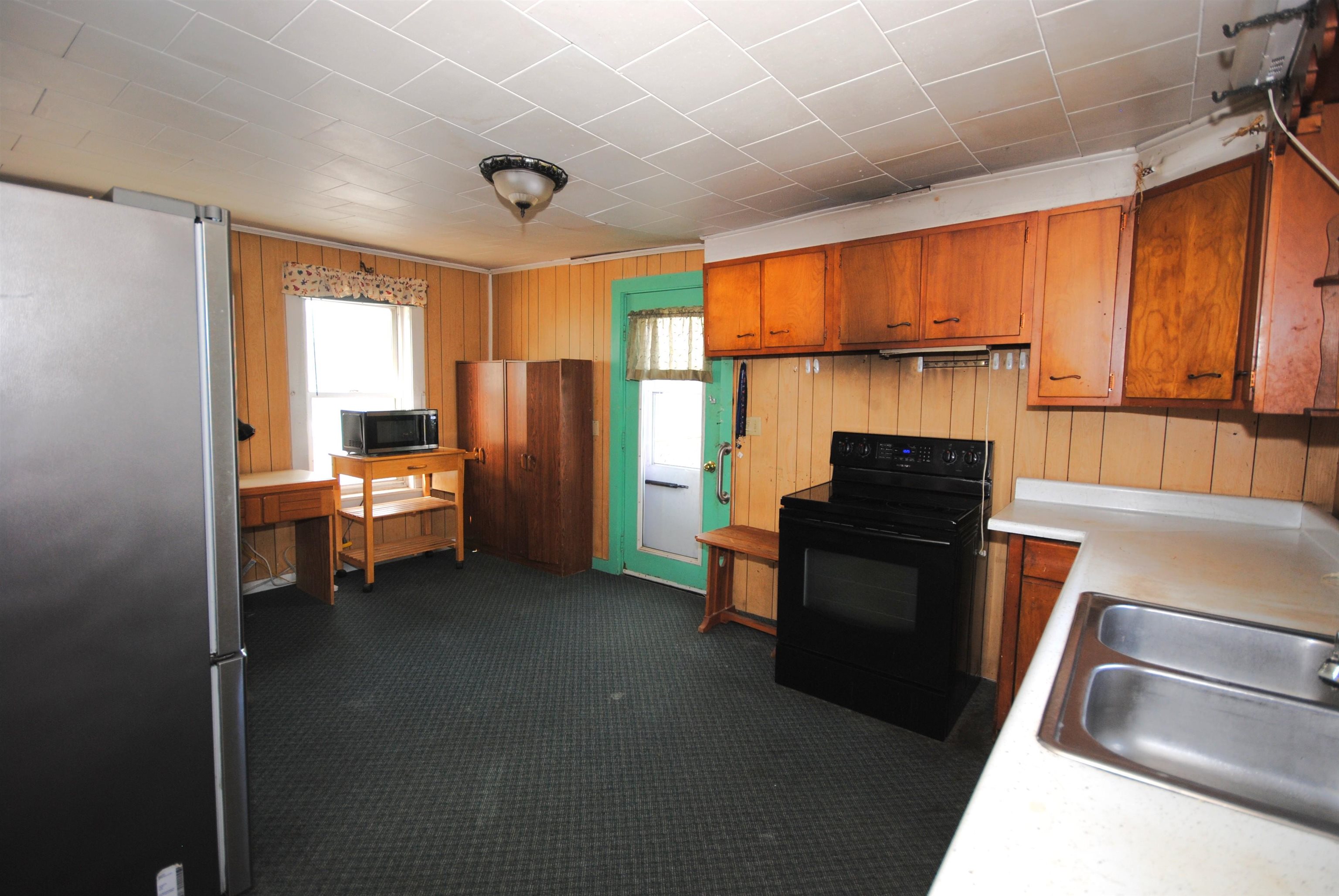 35 4th Street Property Photo 9