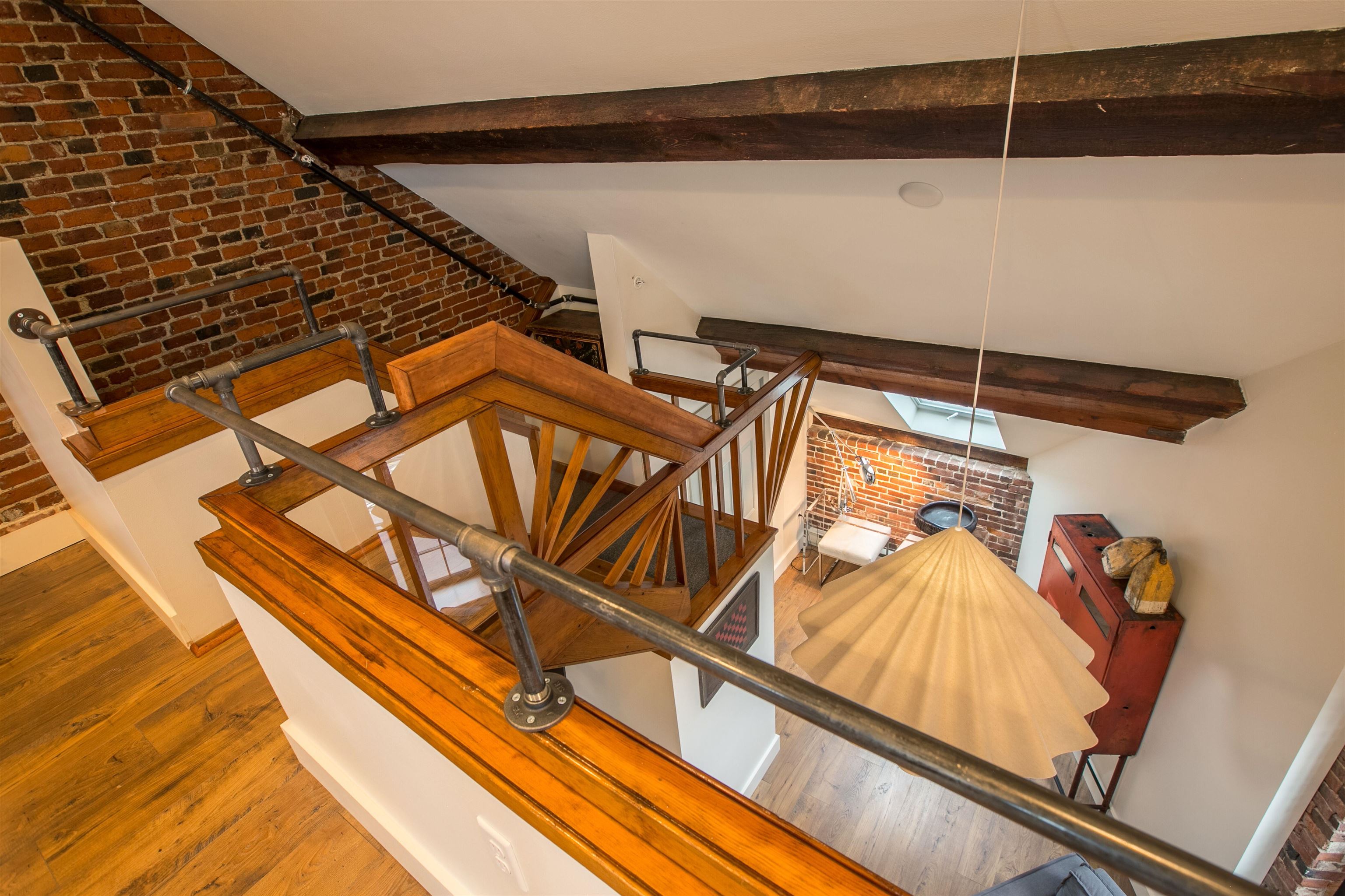8 Bow Street Property Photo 38