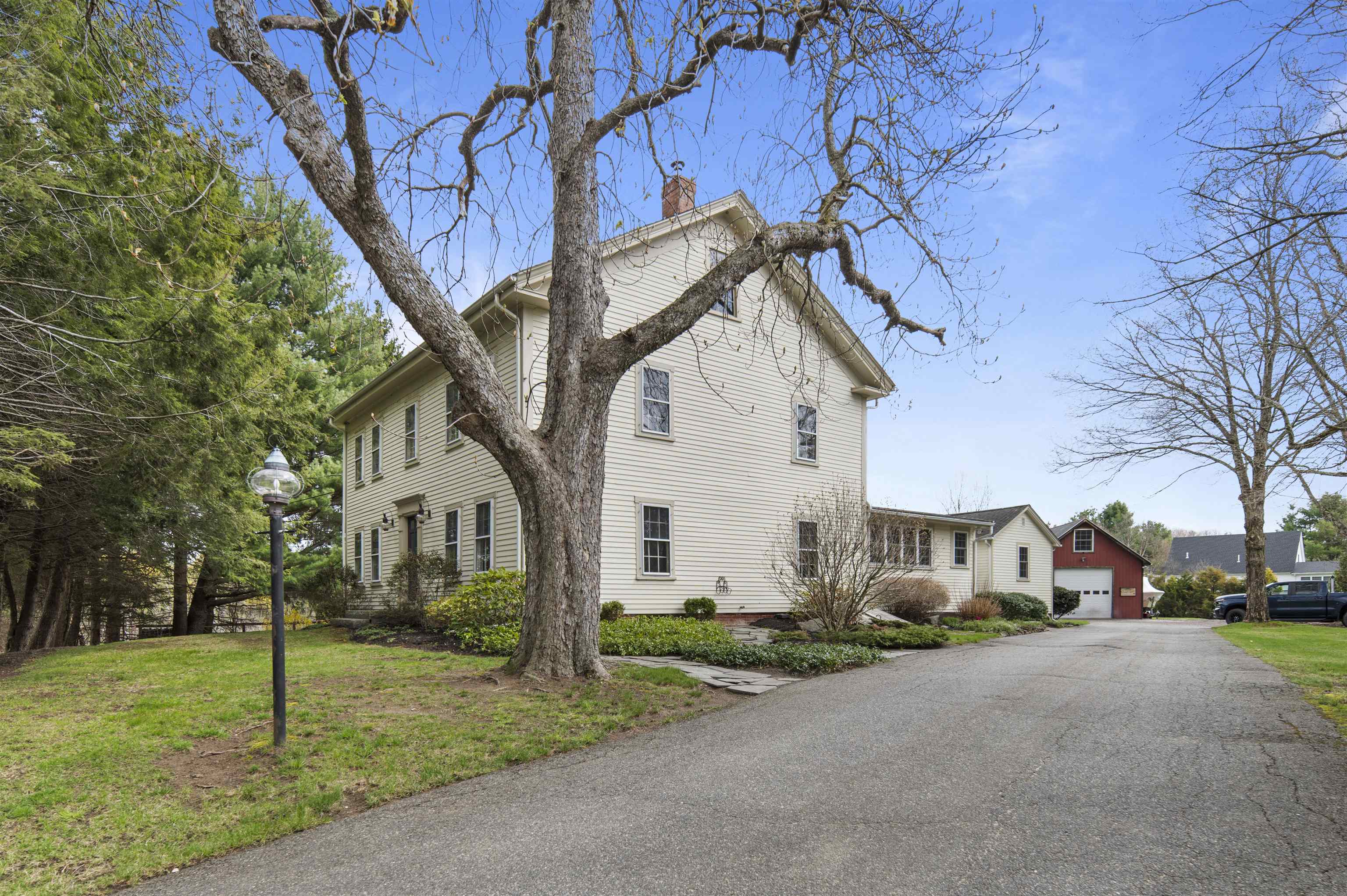 64 Kingston Road Property Photo 1