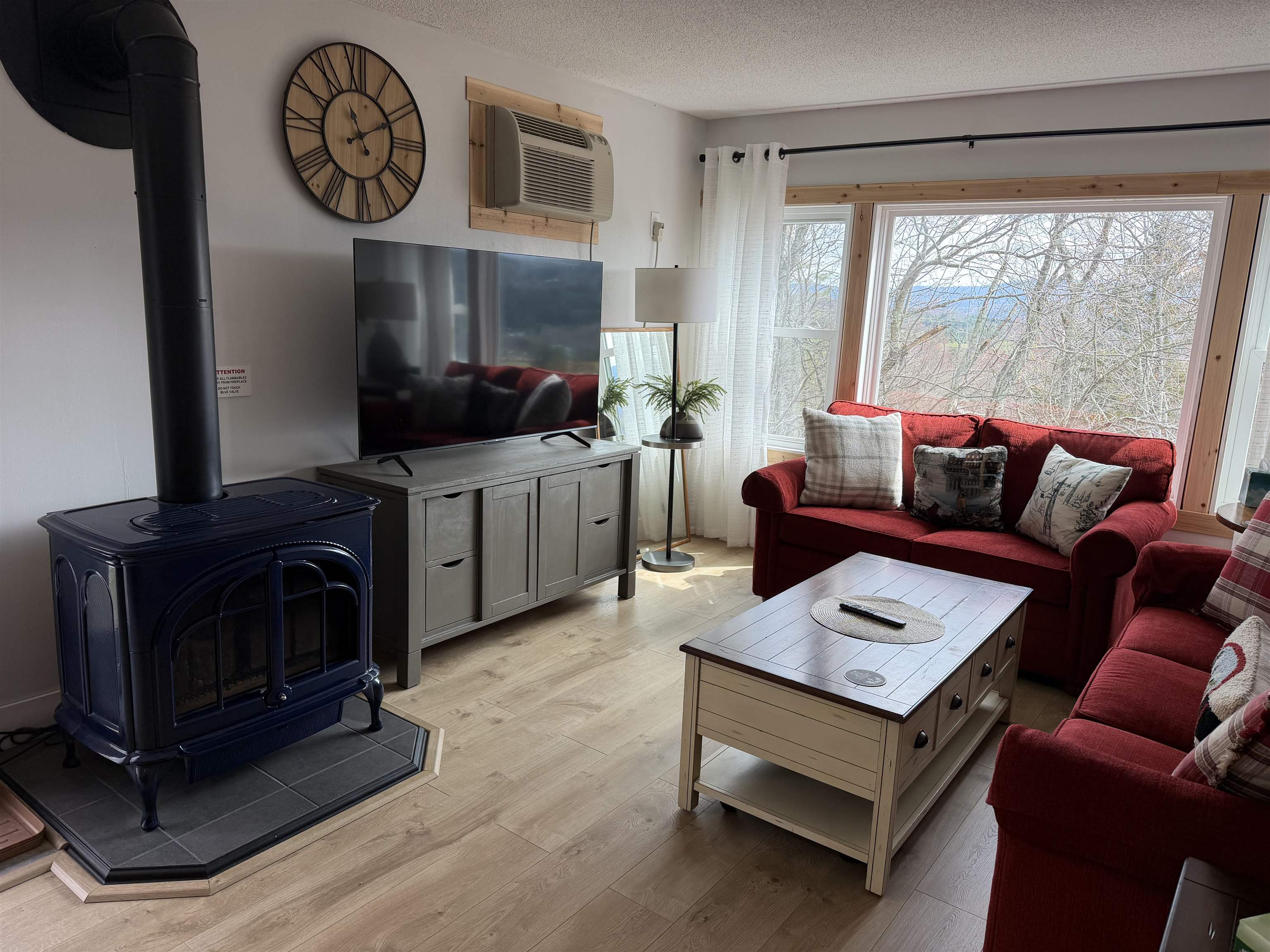 220 Mountainside Drive Property Photo 1