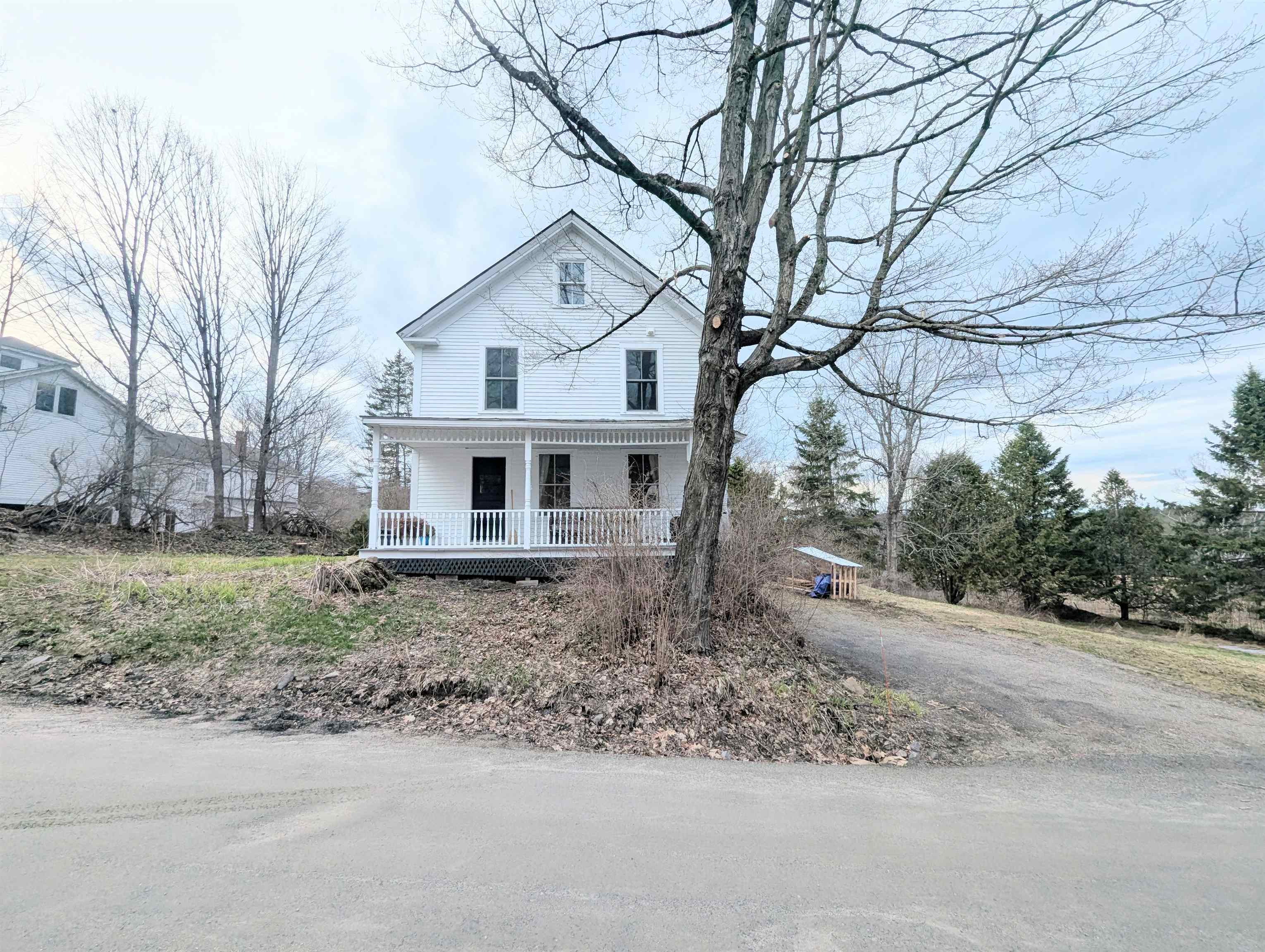 33 Old Cemetery Road Property Photo 3