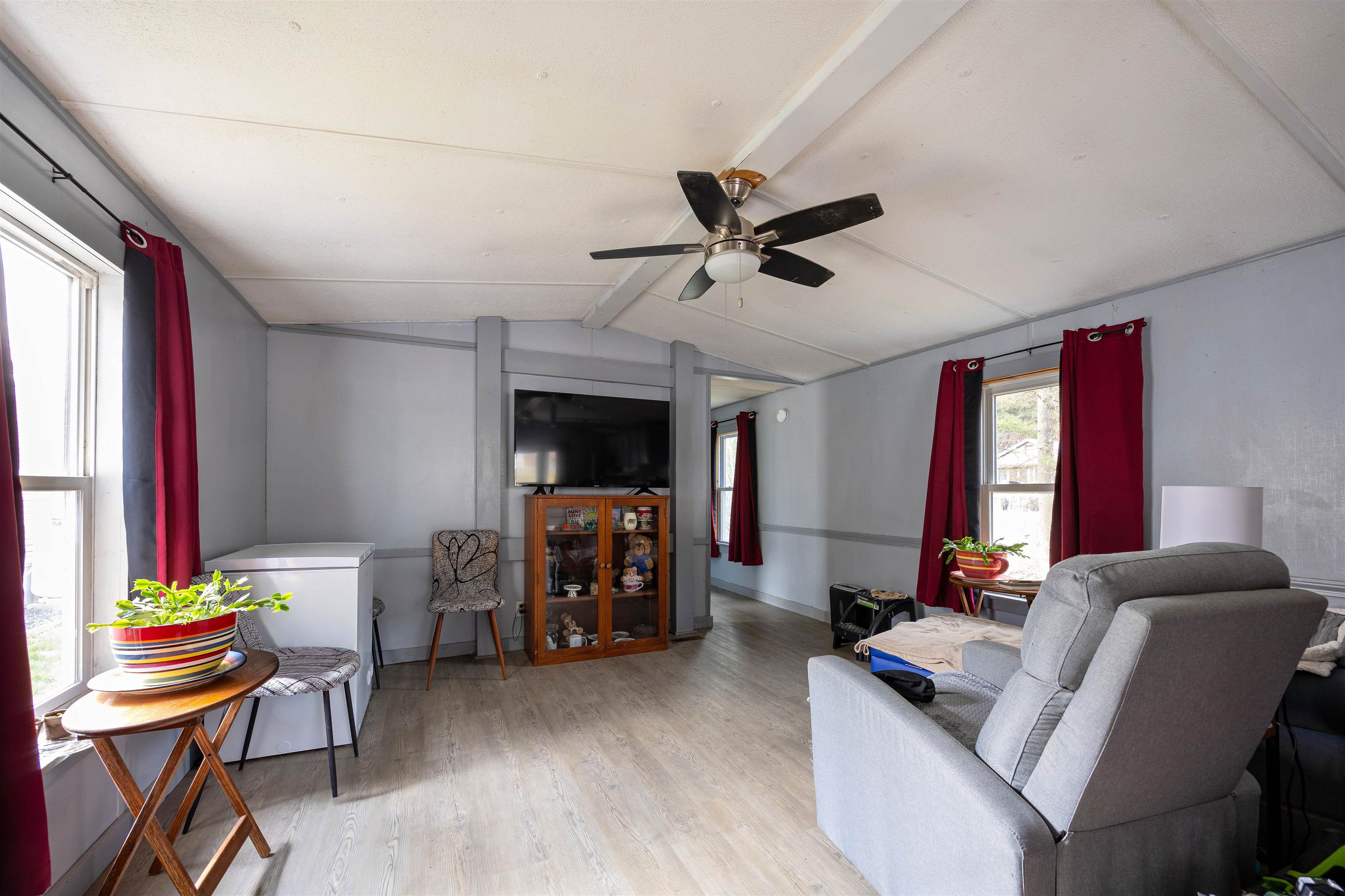 141 Oak Street Property Photo 14