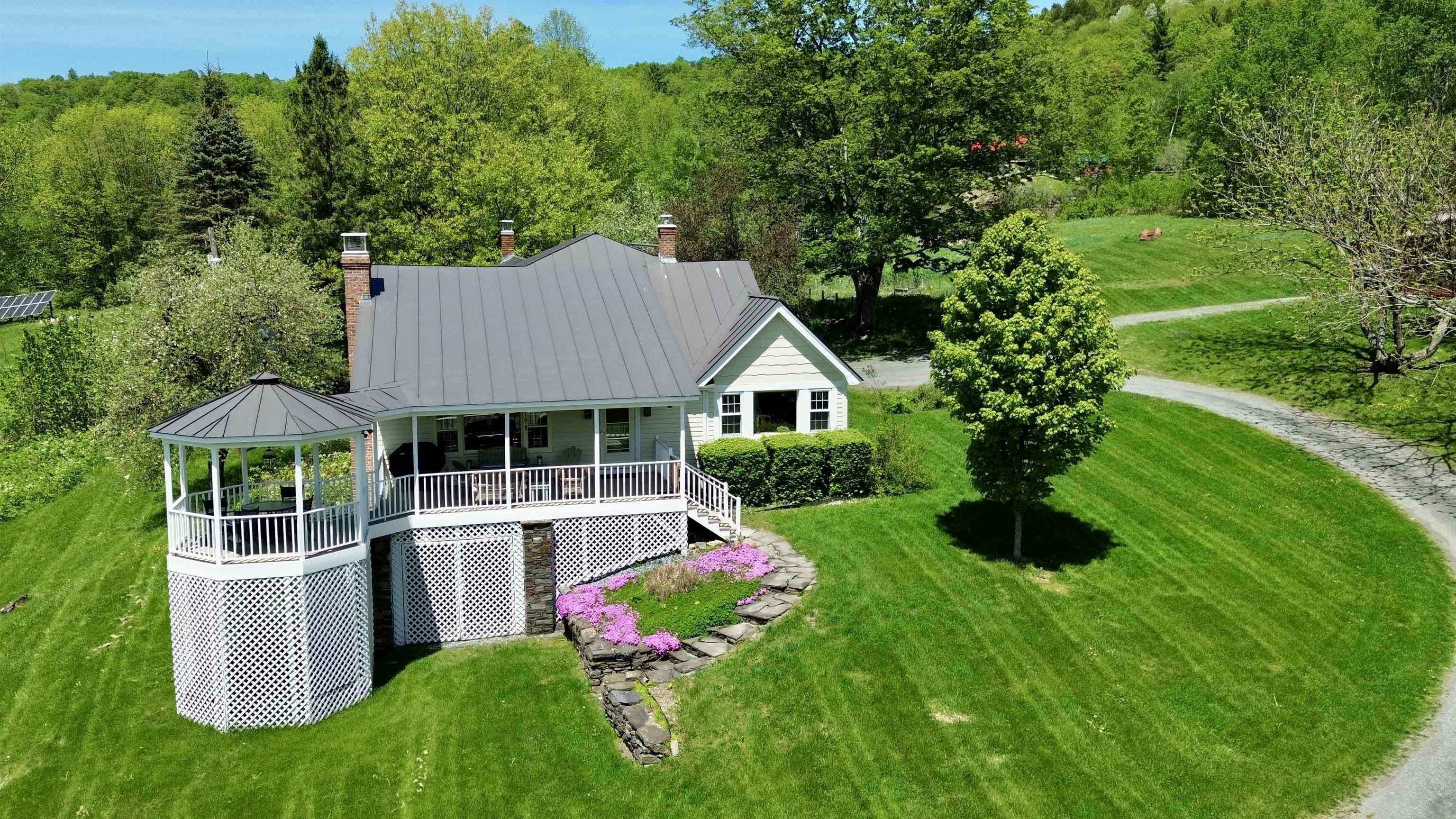 441 Rhoades Hill Road Property Photo 2
